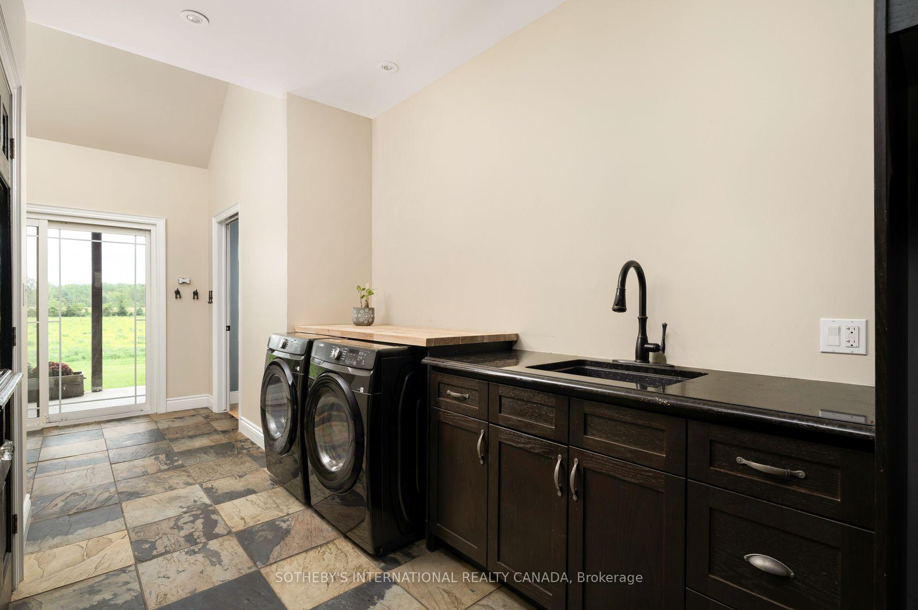 Photo 23 of 151 Concession 7 Road E, Hamilton, Rural Flamborough — HOMEH
