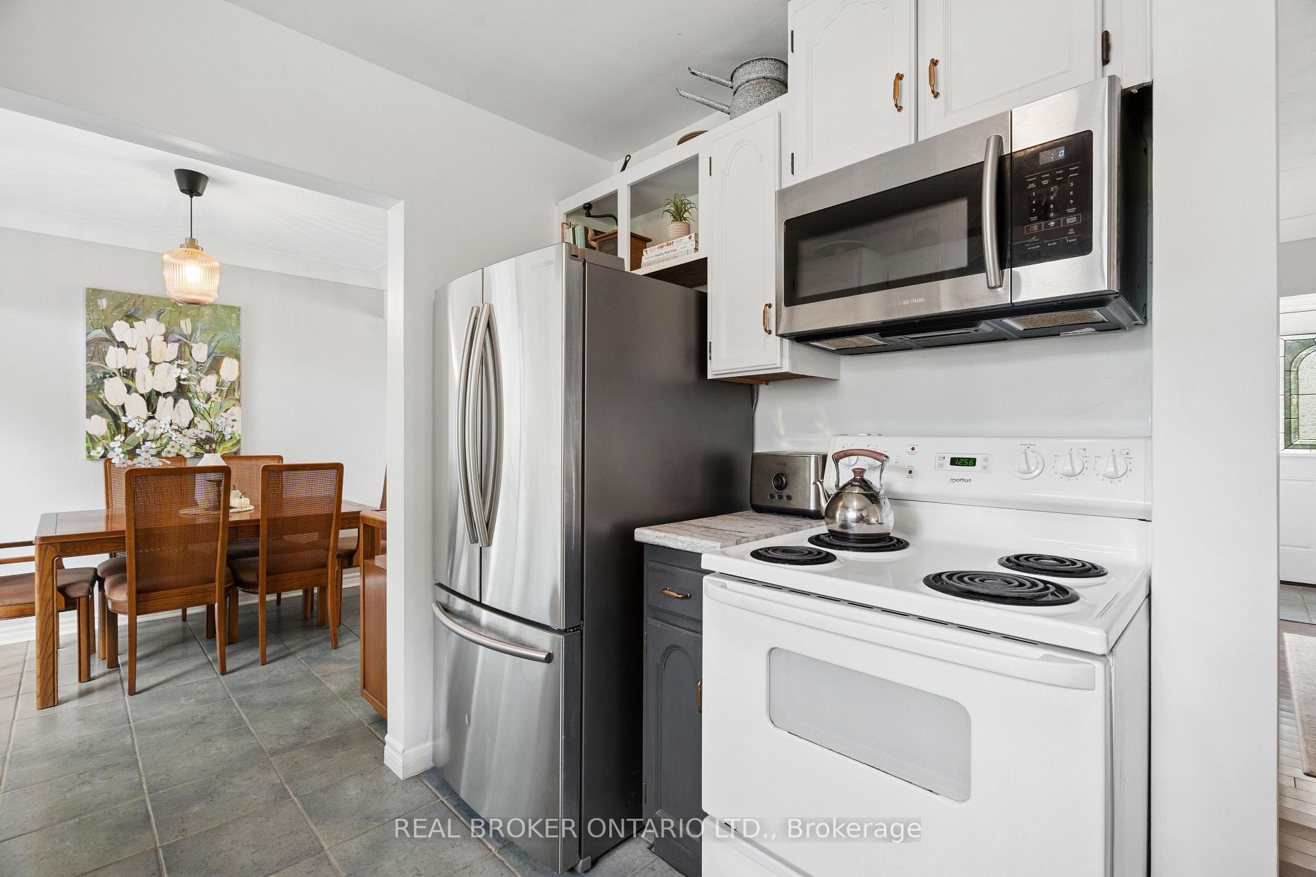 Photo 14 of 33 Patterson Avenue, Brantford, Echo Place — HOMEH