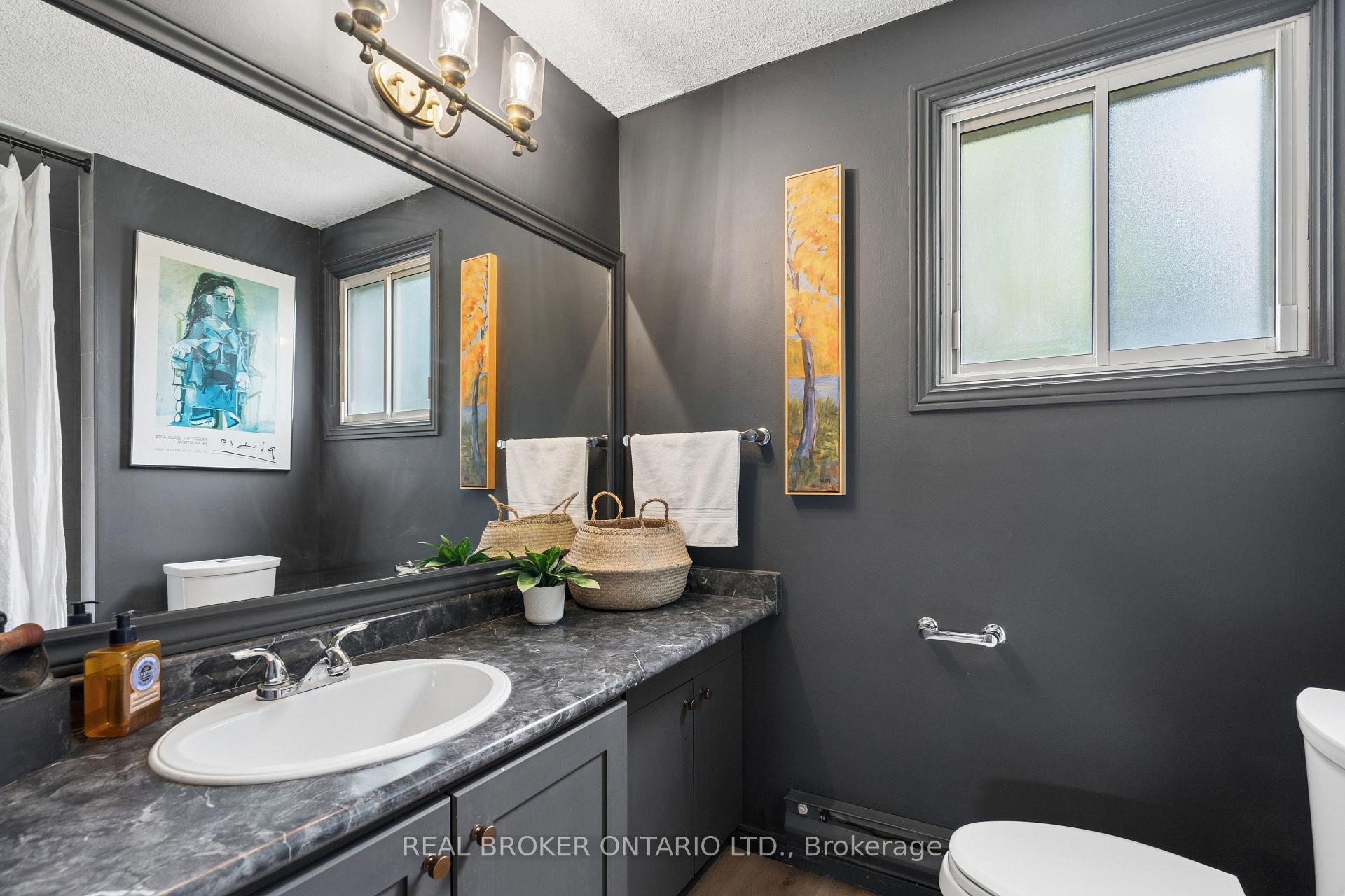 Photo 29 of 33 Patterson Avenue, Brantford, Echo Place — HOMEH