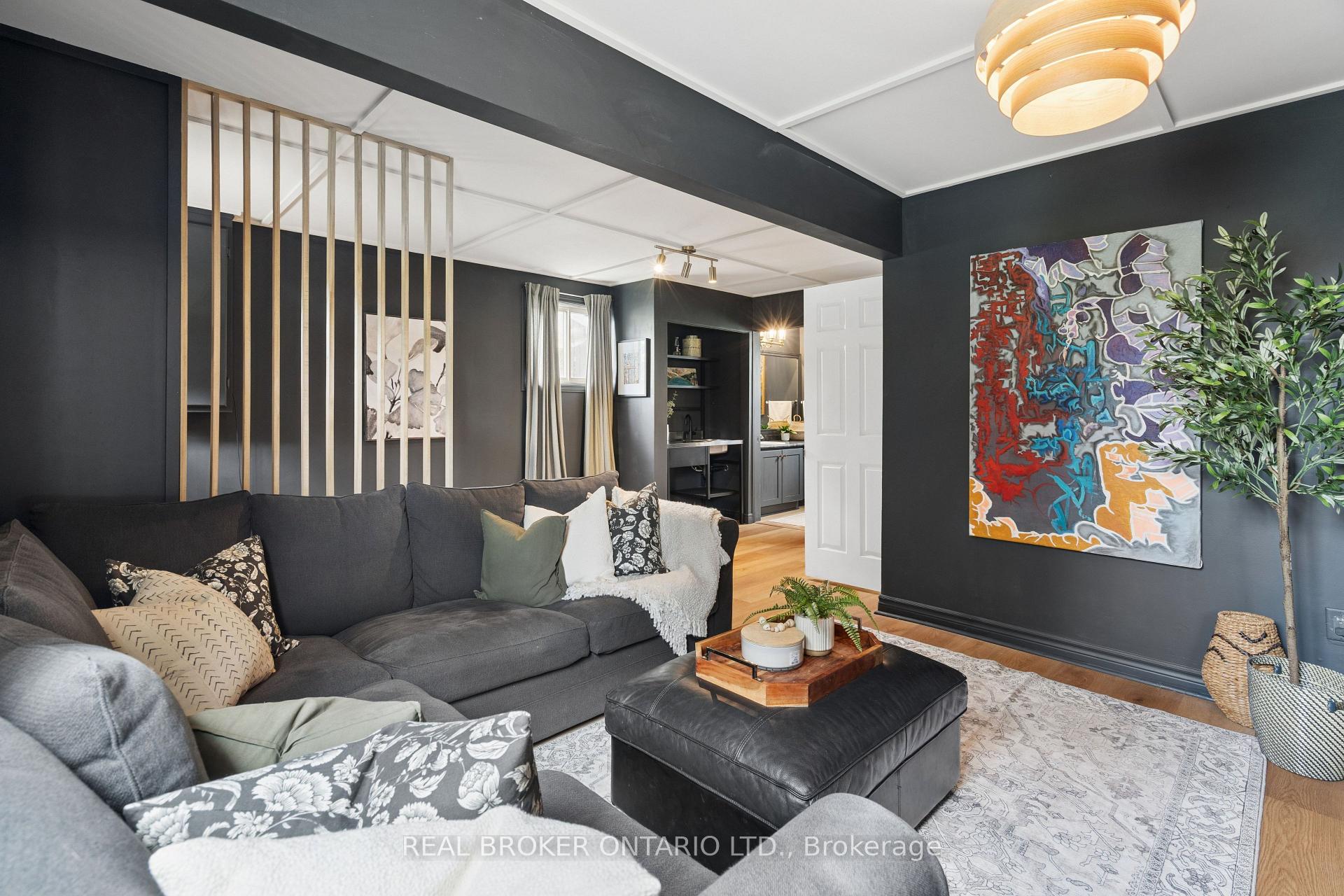 Photo 32 of 33 Patterson Avenue, Brantford, Echo Place — HOMEH