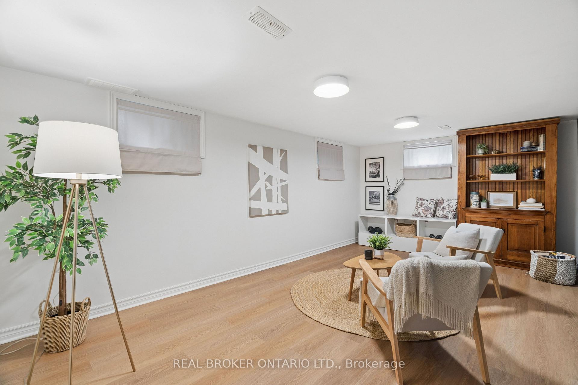 Photo 34 of 33 Patterson Avenue, Brantford, Echo Place — HOMEH