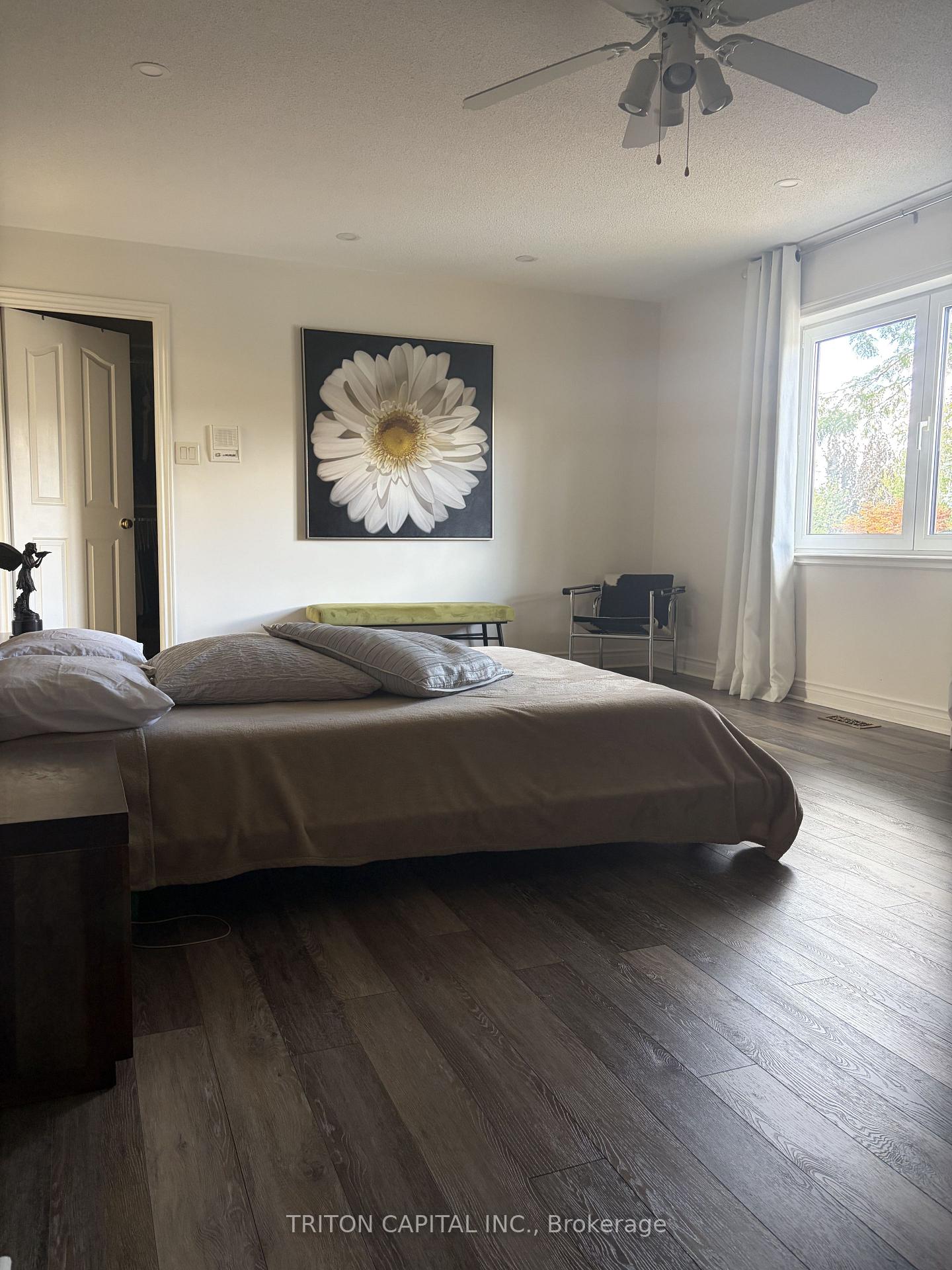 Photo 11 of 64 Dianawood Ridge, Vaughan, East Woodbridge — HOMEH