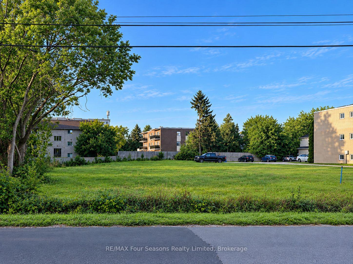 Photo 2 of 302 Seventh Street, Collingwood — HOMEH