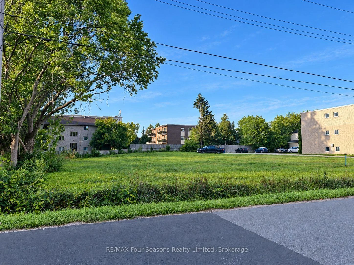 Photo 3 of 302 Seventh Street, Collingwood — HOMEH