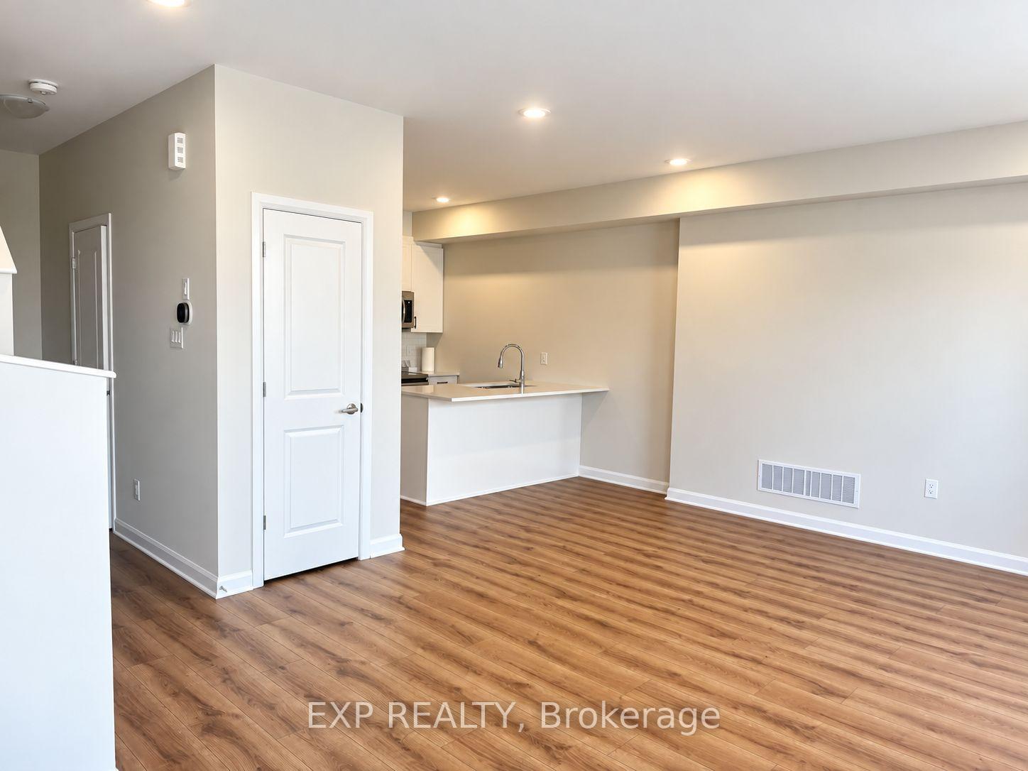 Photo 7 of 202 Visionary Lane N, Ottawa, Kanata - Morgan's Grant/South March — HOMEH