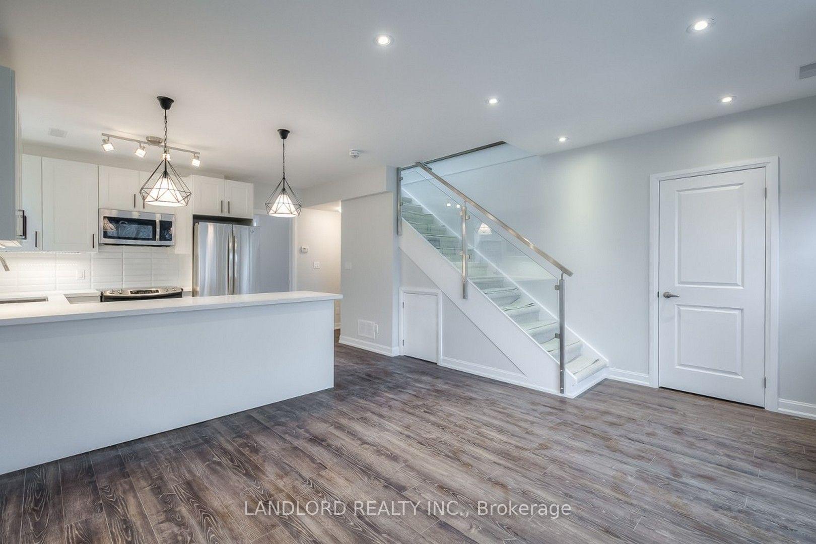 Photo 5 of 82 Parkway Avenue, Toronto, Roncesvalles — HOMEH