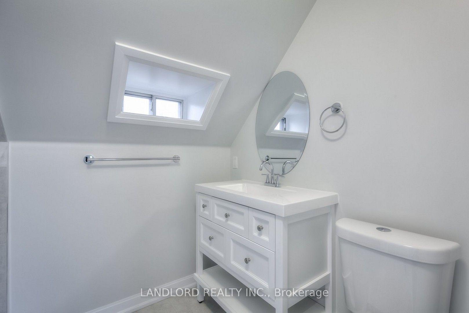 Photo 13 of 82 Parkway Avenue, Toronto, Roncesvalles — HOMEH