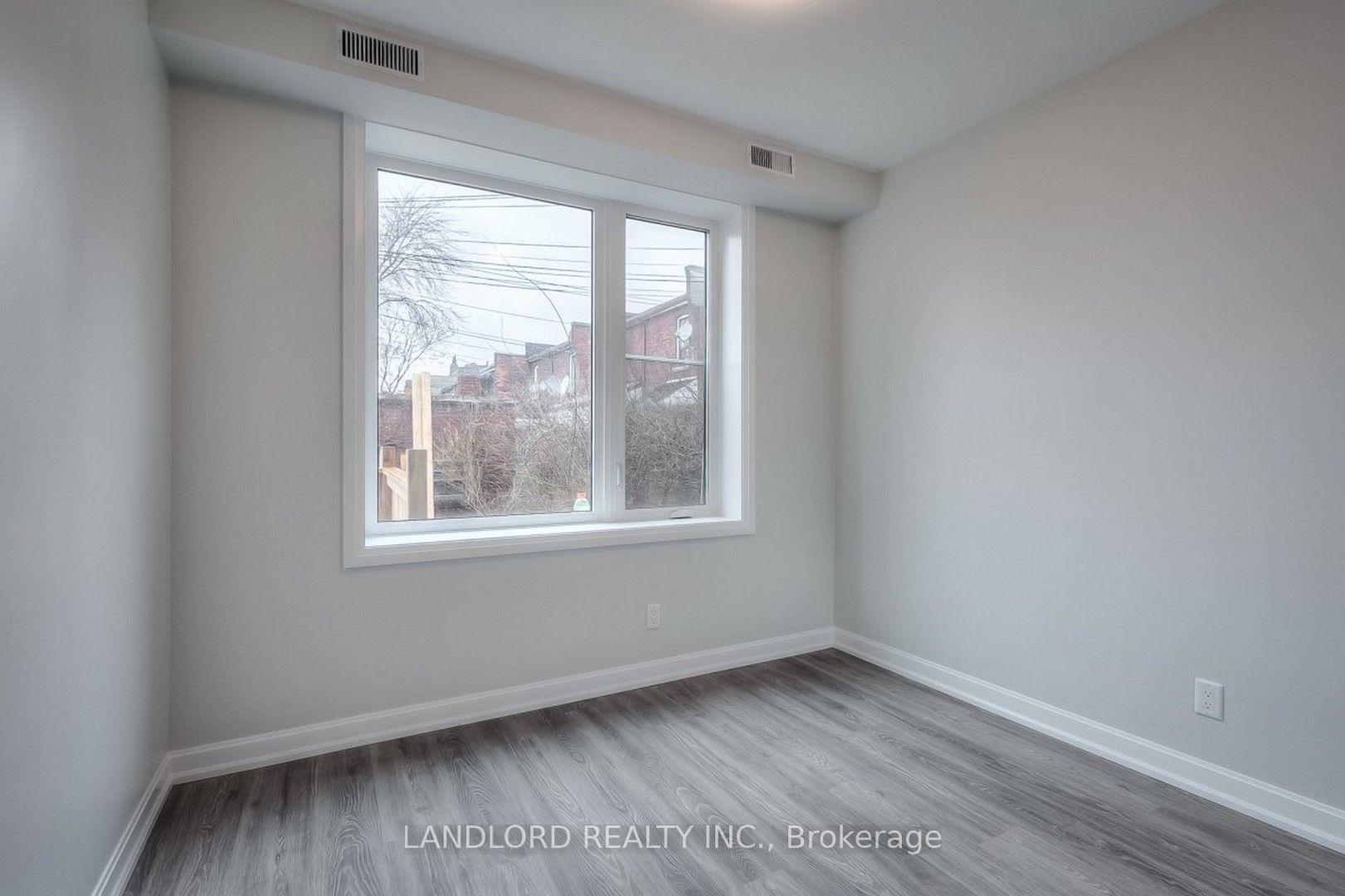 Photo 22 of 82 Parkway Avenue, Toronto, Roncesvalles — HOMEH