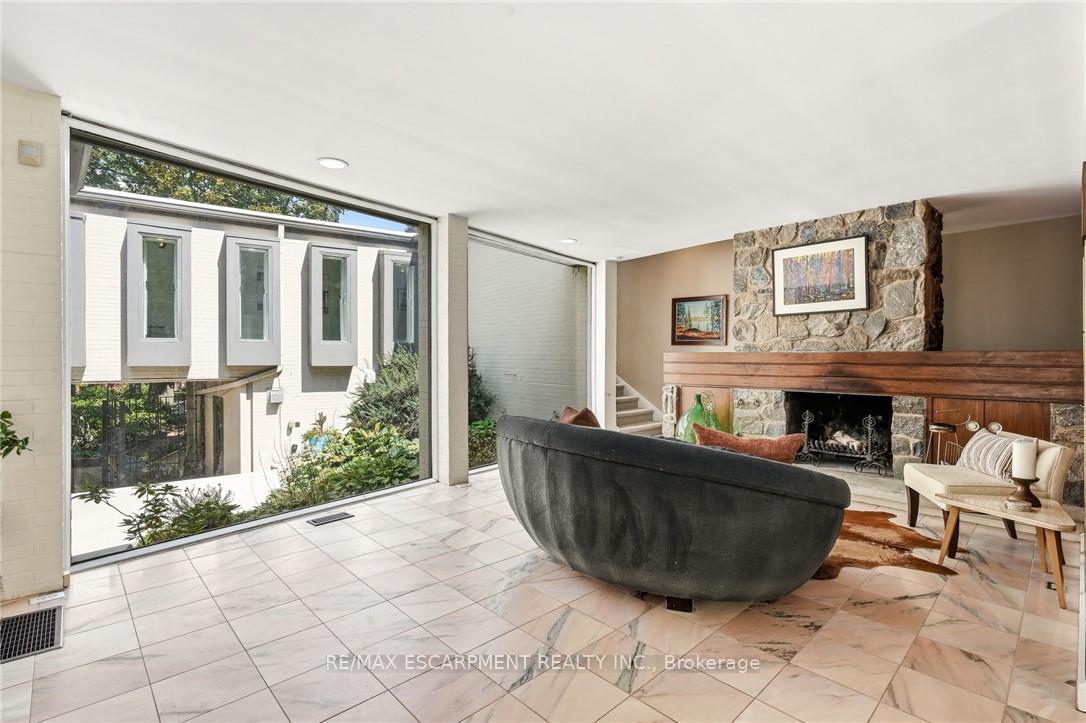 Photo 9 of 79 Amelia Street, Hamilton, Kirkendall — HOMEH
