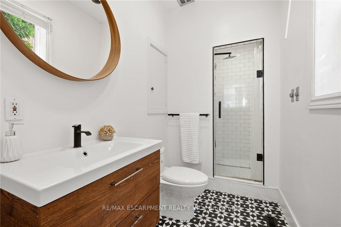 Photo 26 of 79 Amelia Street, Hamilton, Kirkendall — HOMEH