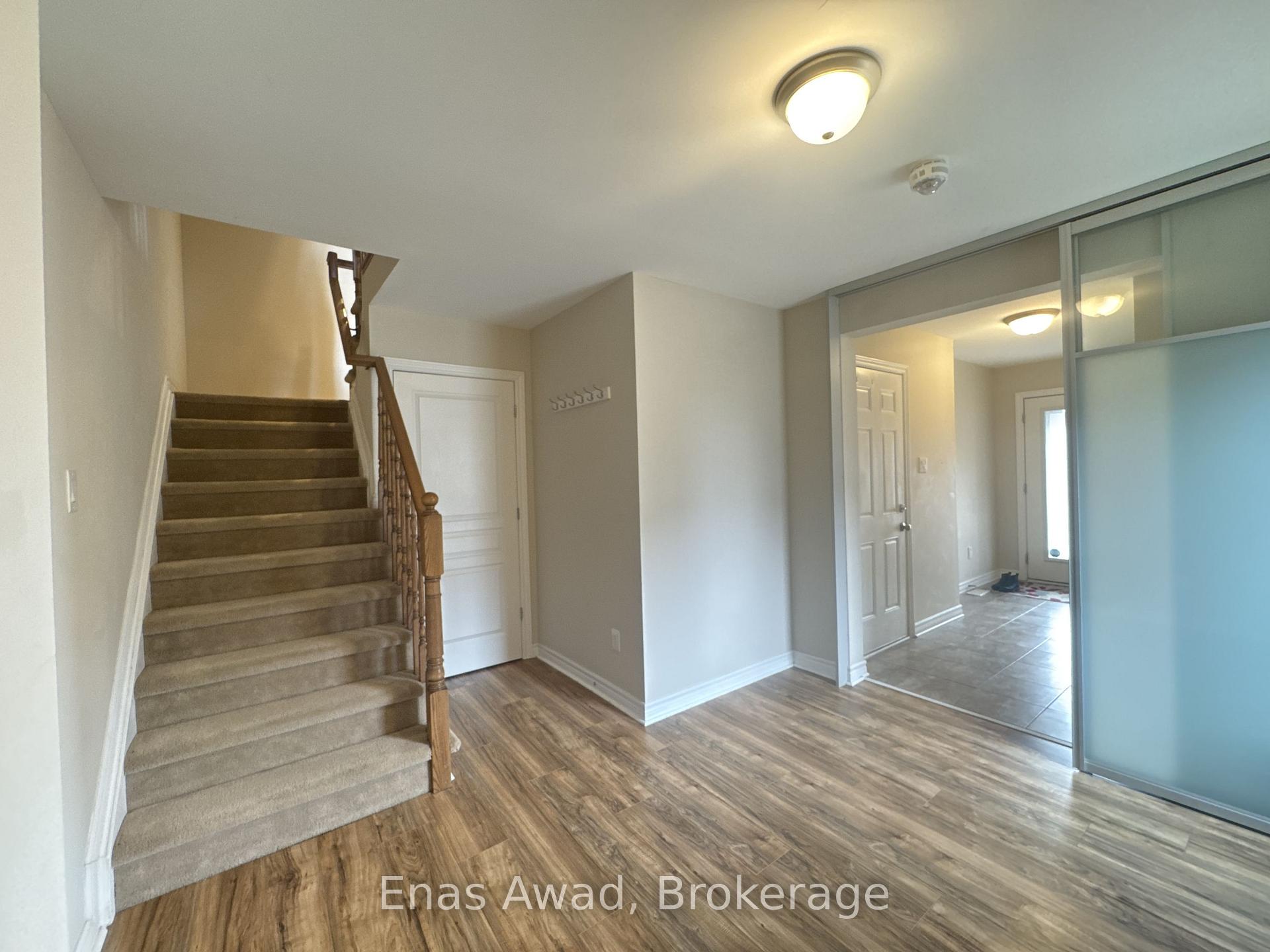 Photo 9 of 170 Gothenburg Private, Ottawa, Riverside South/Gloucester Glen — HOMEH