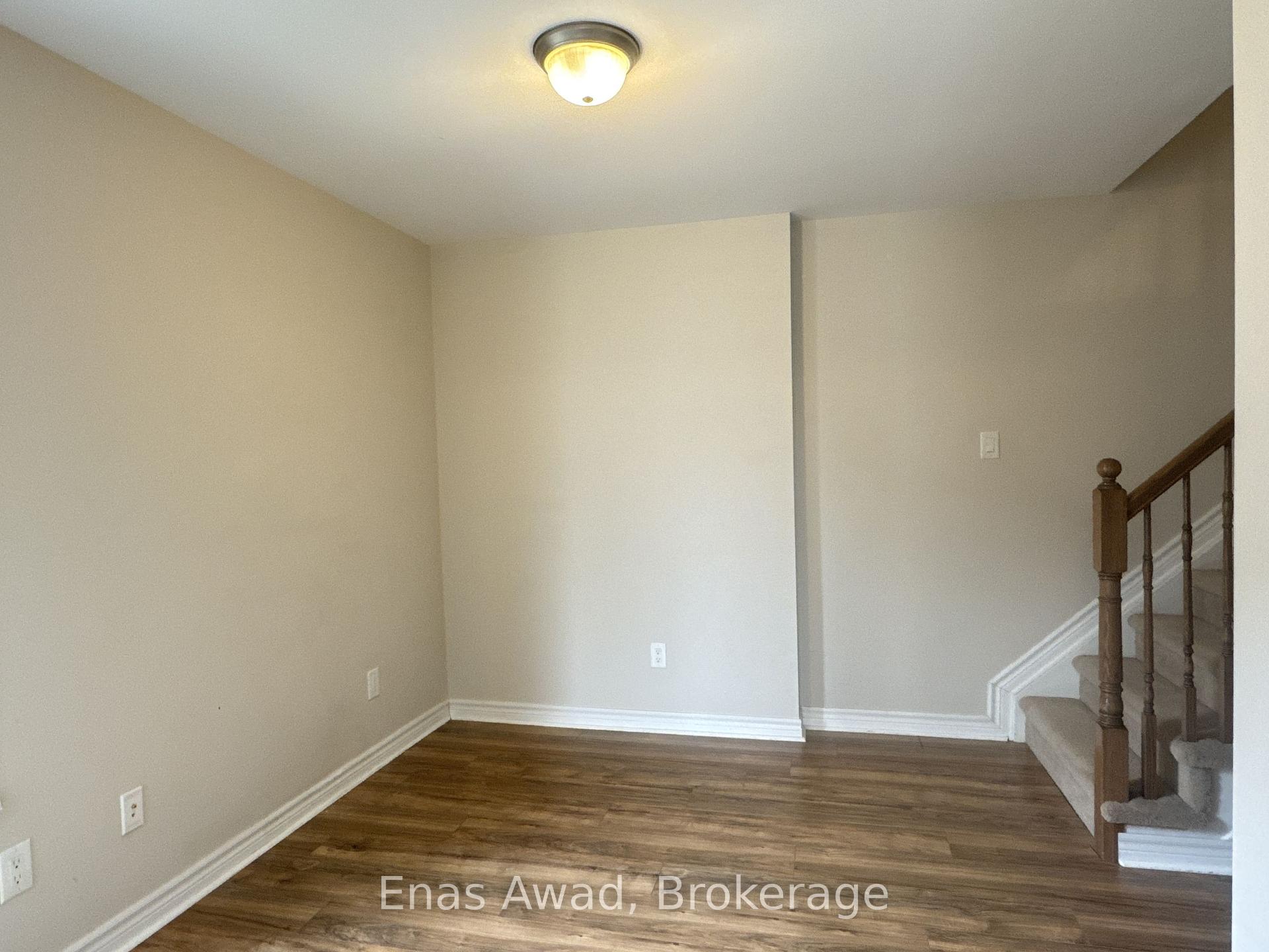 Photo 10 of 170 Gothenburg Private, Ottawa, Riverside South/Gloucester Glen — HOMEH