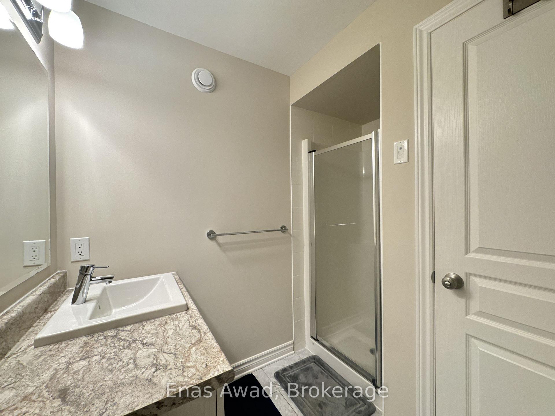 Photo 17 of 170 Gothenburg Private, Ottawa, Riverside South/Gloucester Glen — HOMEH