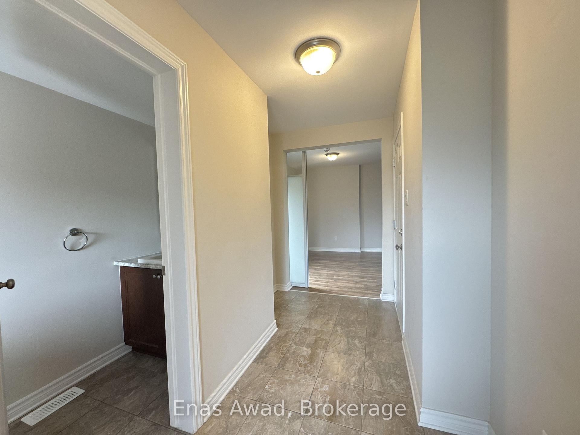 Photo 20 of 170 Gothenburg Private, Ottawa, Riverside South/Gloucester Glen — HOMEH