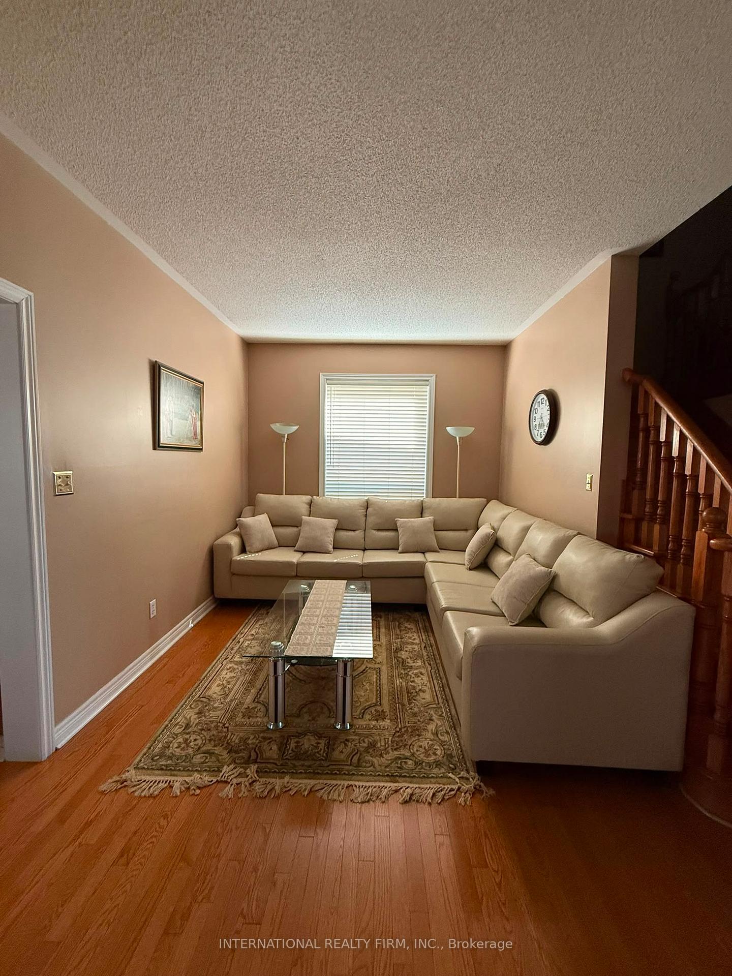 Photo 3 of 12 Fountainview Way, Brampton, Bramalea North Industrial — HOMEH