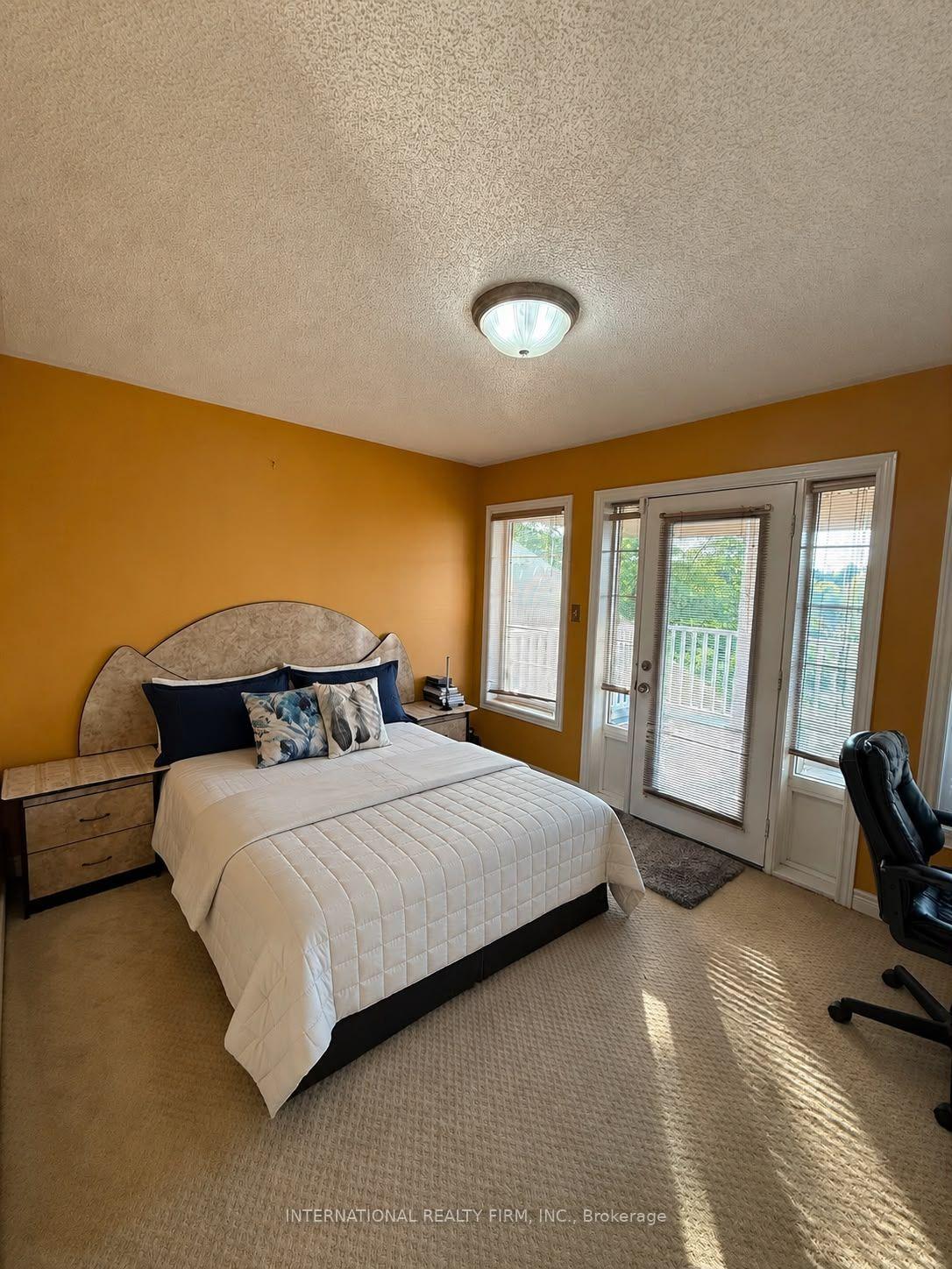 Photo 10 of 12 Fountainview Way, Brampton, Bramalea North Industrial — HOMEH