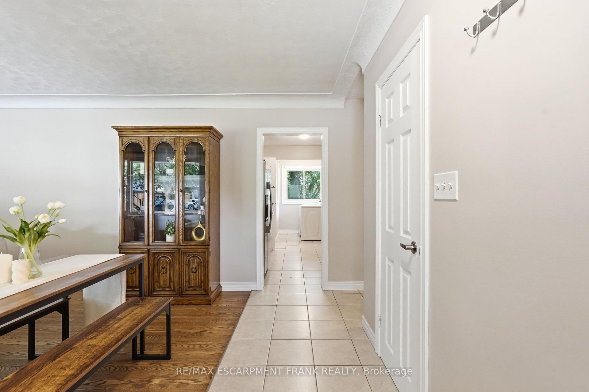 Photo 6 of 8 Emming Court, Hamilton, Buchanan — HOMEH