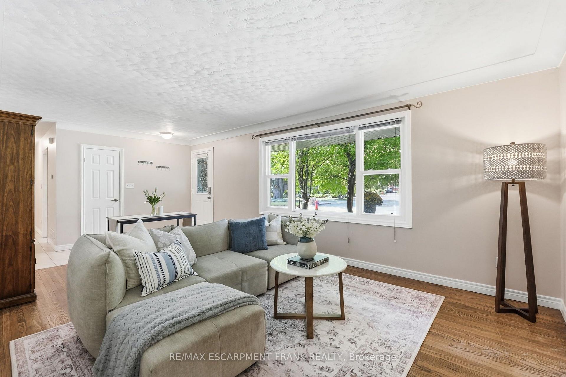 Photo 9 of 8 Emming Court, Hamilton, Buchanan — HOMEH