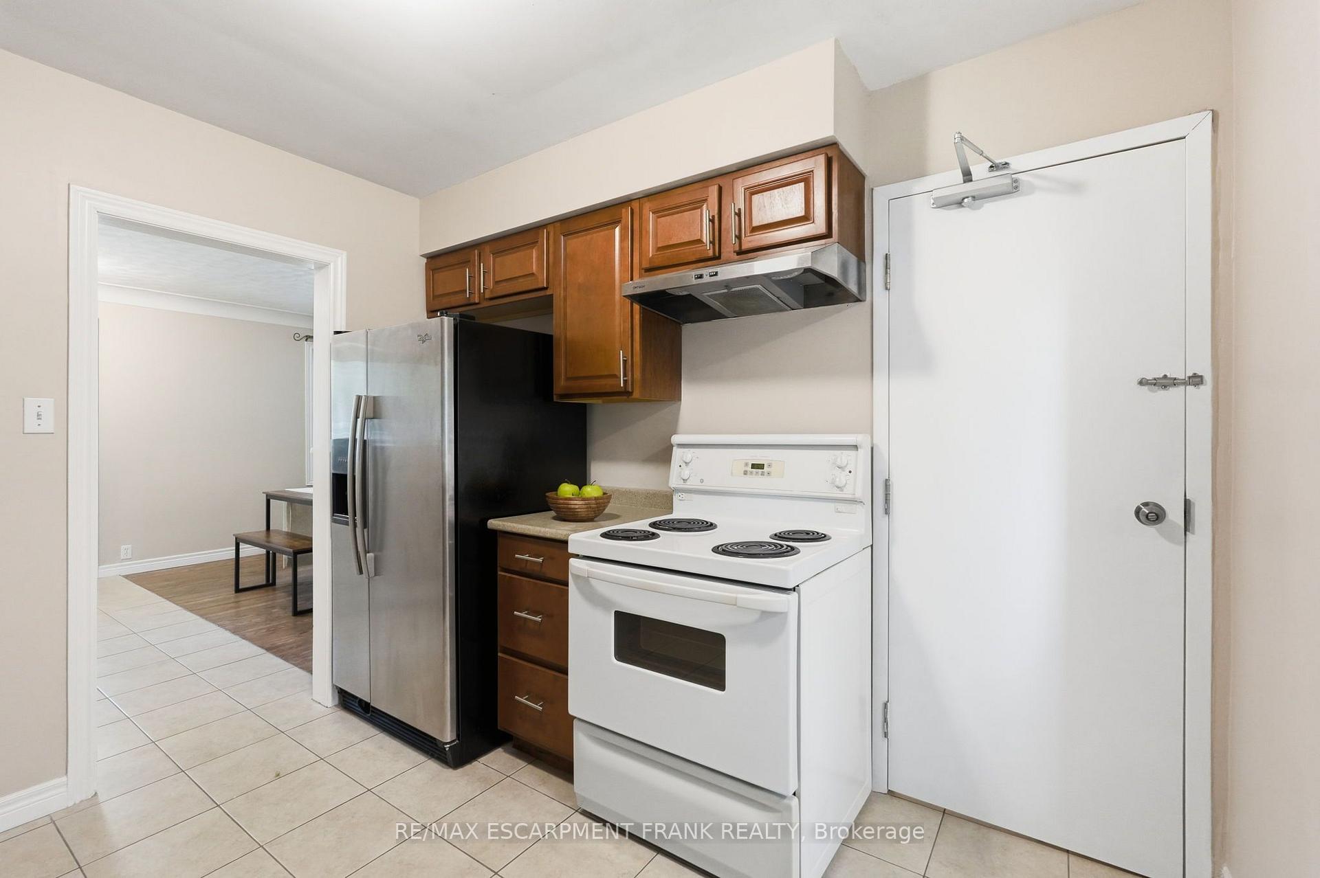 Photo 13 of 8 Emming Court, Hamilton, Buchanan — HOMEH
