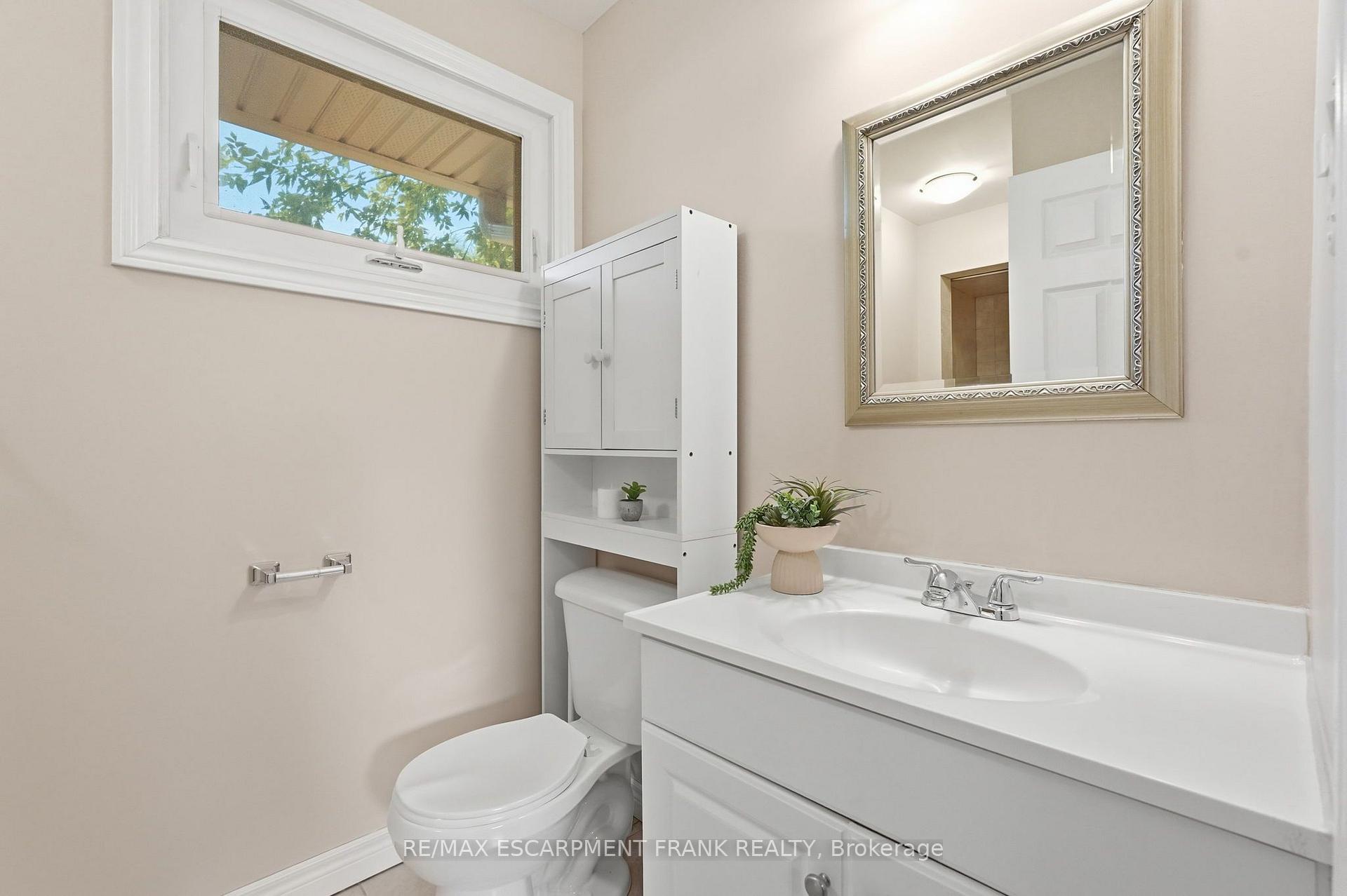 Photo 16 of 8 Emming Court, Hamilton, Buchanan — HOMEH