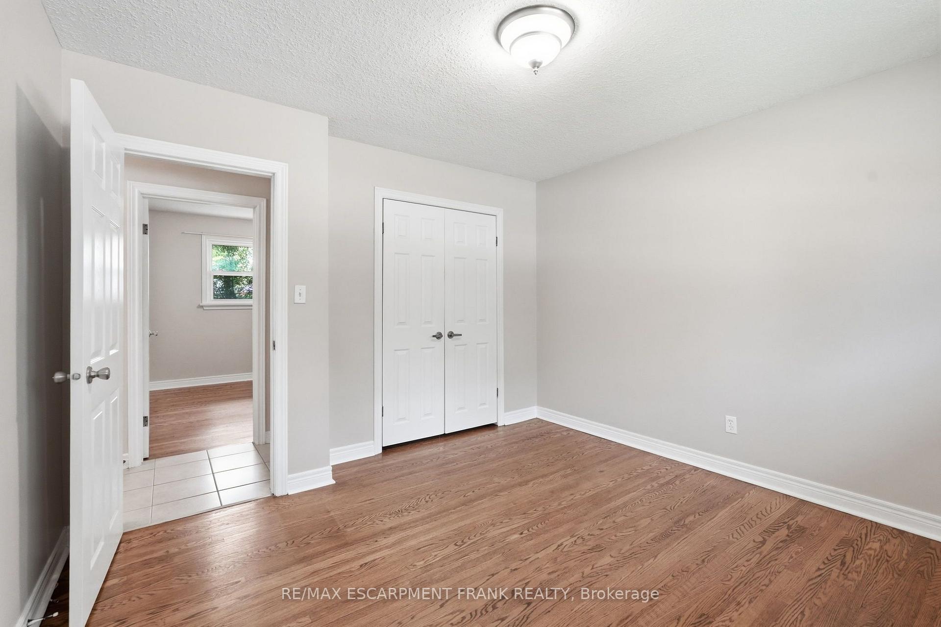 Photo 25 of 8 Emming Court, Hamilton, Buchanan — HOMEH