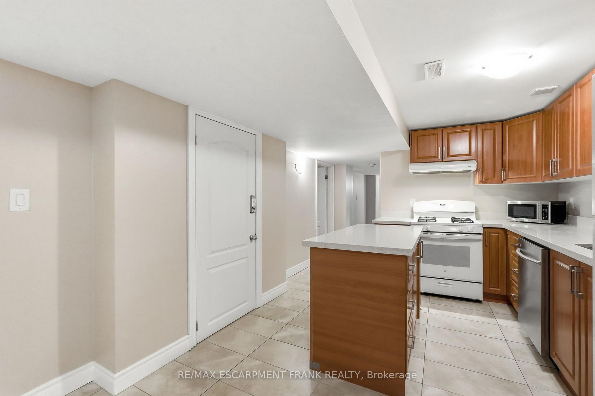 Photo 29 of 8 Emming Court, Hamilton, Buchanan — HOMEH