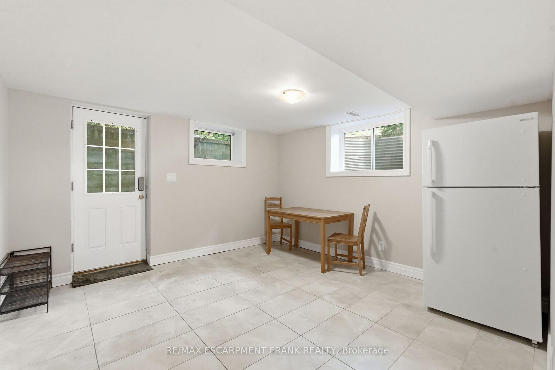 Photo 36 of 8 Emming Court, Hamilton, Buchanan — HOMEH