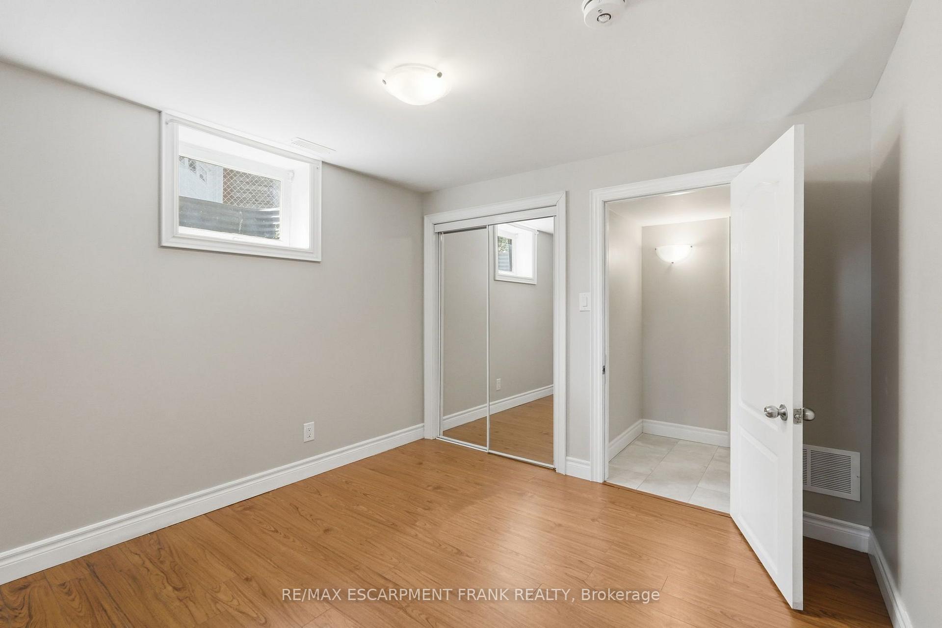 Photo 47 of 8 Emming Court, Hamilton, Buchanan — HOMEH
