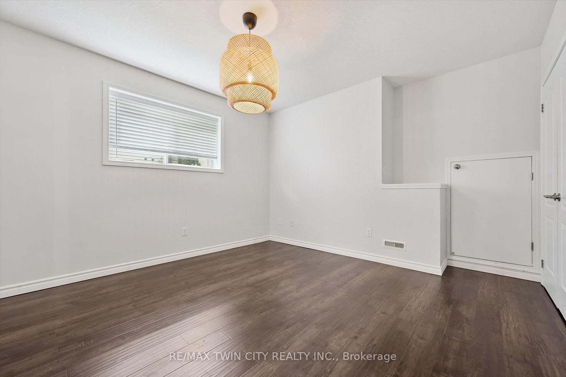 Photo 13 of Unit 33D, 931 Glasgow Street, Kitchener, Highland West — HOMEH