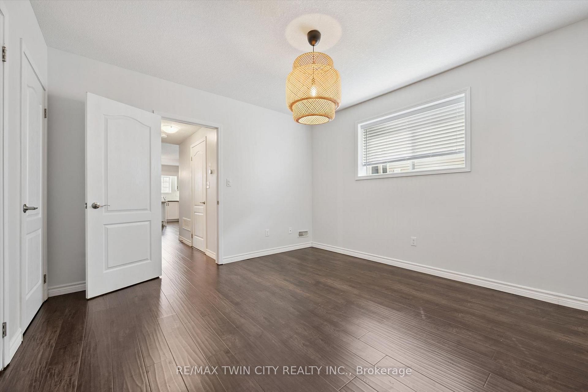 Photo 15 of Unit 33D, 931 Glasgow Street, Kitchener, Highland West — HOMEH