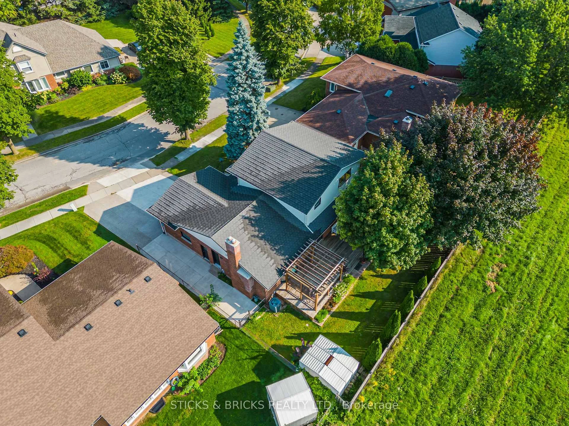 Photo 60 of 7102 Burbank Crescent, Niagara Falls, Stamford — HOMEH