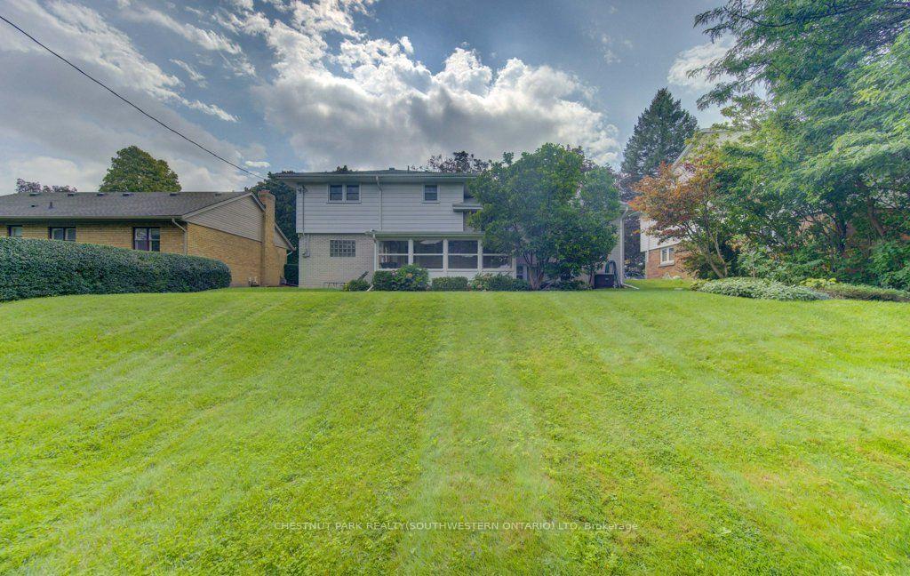 Photo 9 of 204 Stanley Drive, Waterloo, Uptown West — HOMEH