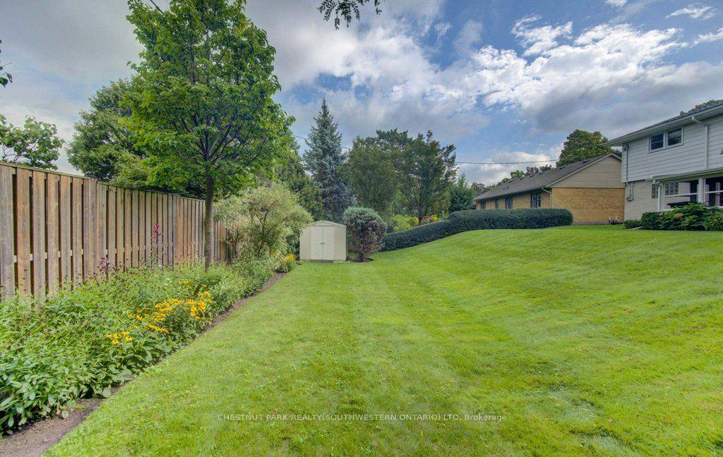Photo 12 of 204 Stanley Drive, Waterloo, Uptown West — HOMEH
