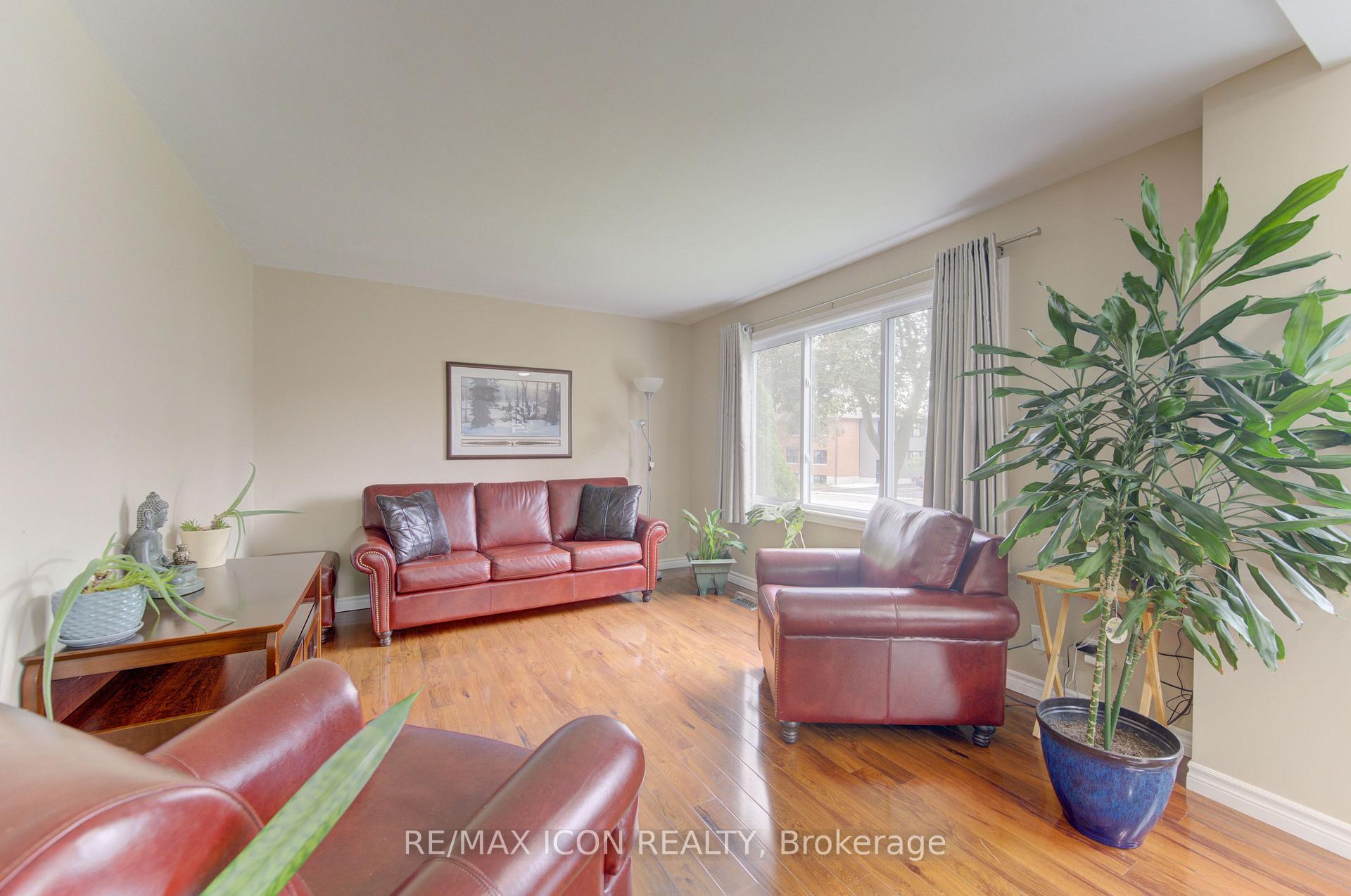 Photo 13 of 104 Mausser Avenue, Kitchener, Southdale — HOMEH