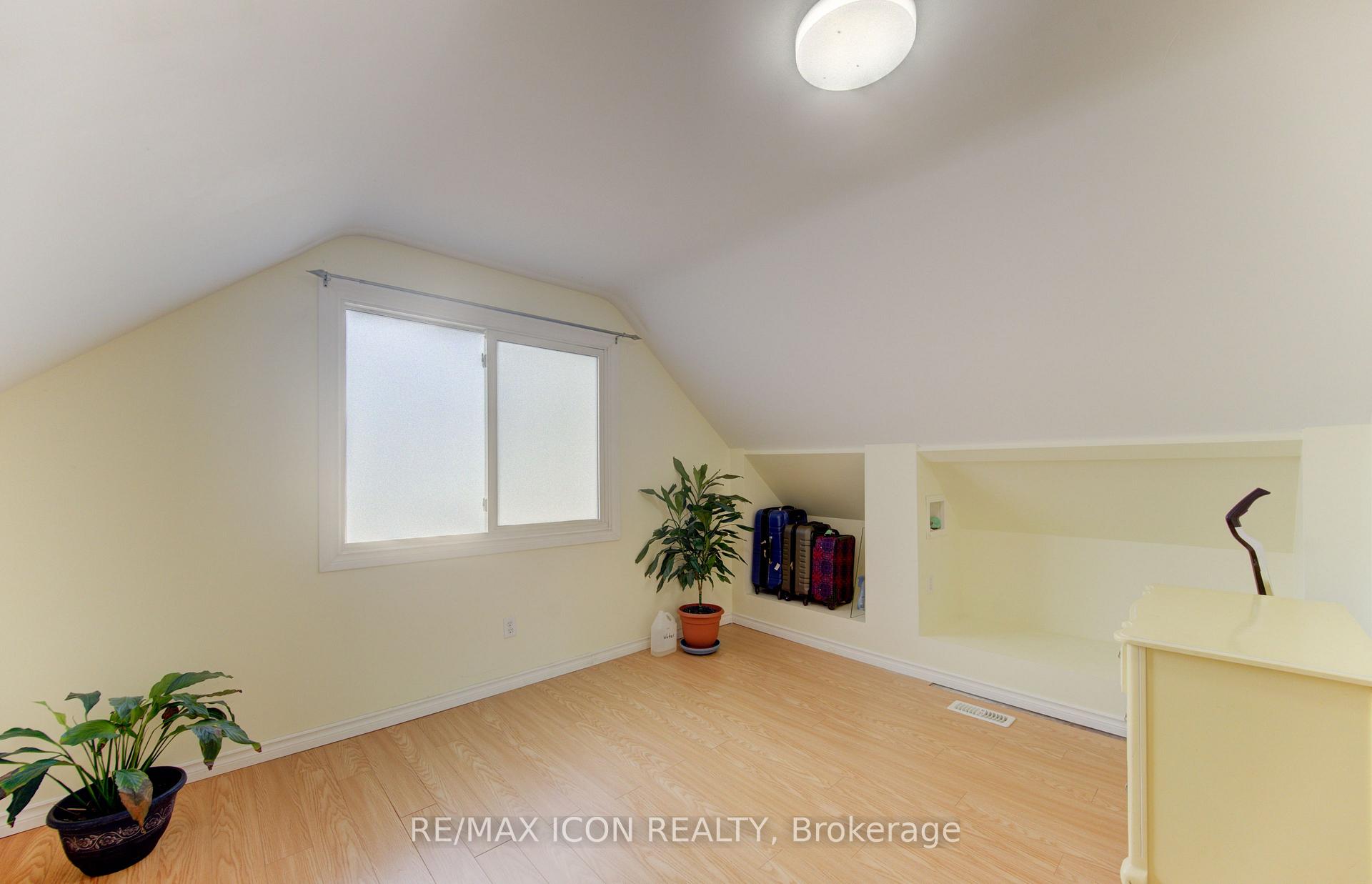 Photo 30 of 104 Mausser Avenue, Kitchener, Southdale — HOMEH