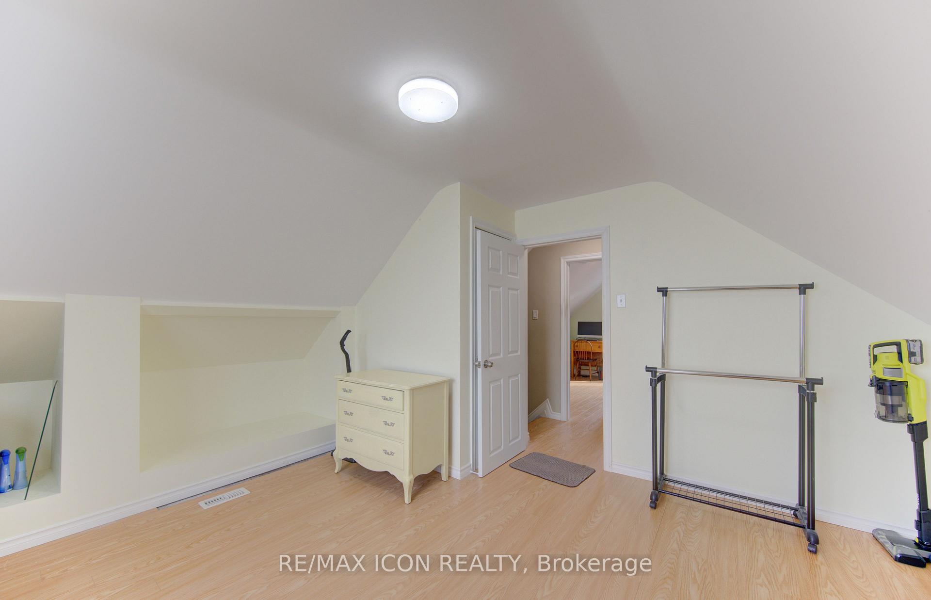 Photo 31 of 104 Mausser Avenue, Kitchener, Southdale — HOMEH