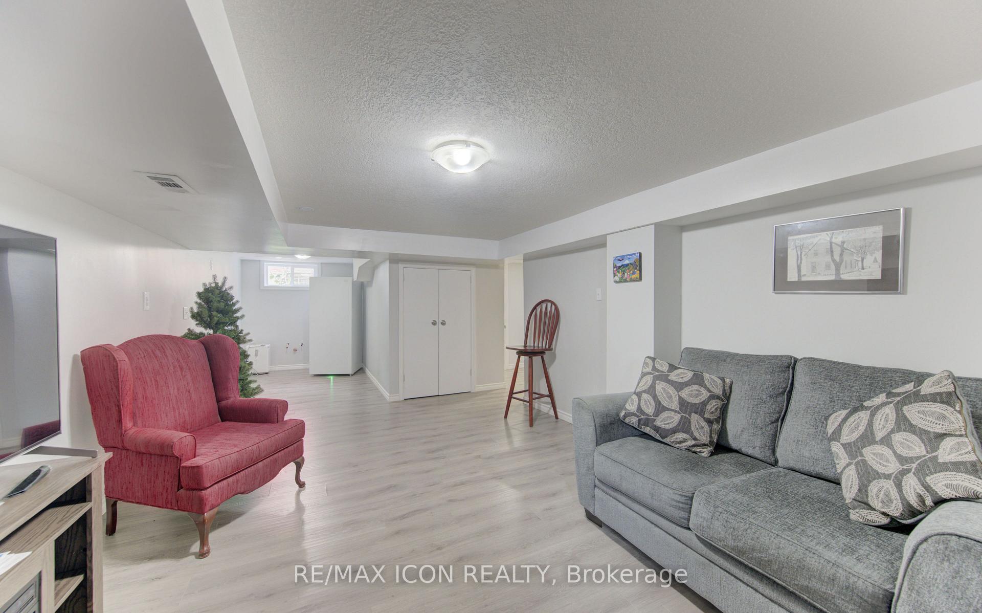 Photo 37 of 104 Mausser Avenue, Kitchener, Southdale — HOMEH
