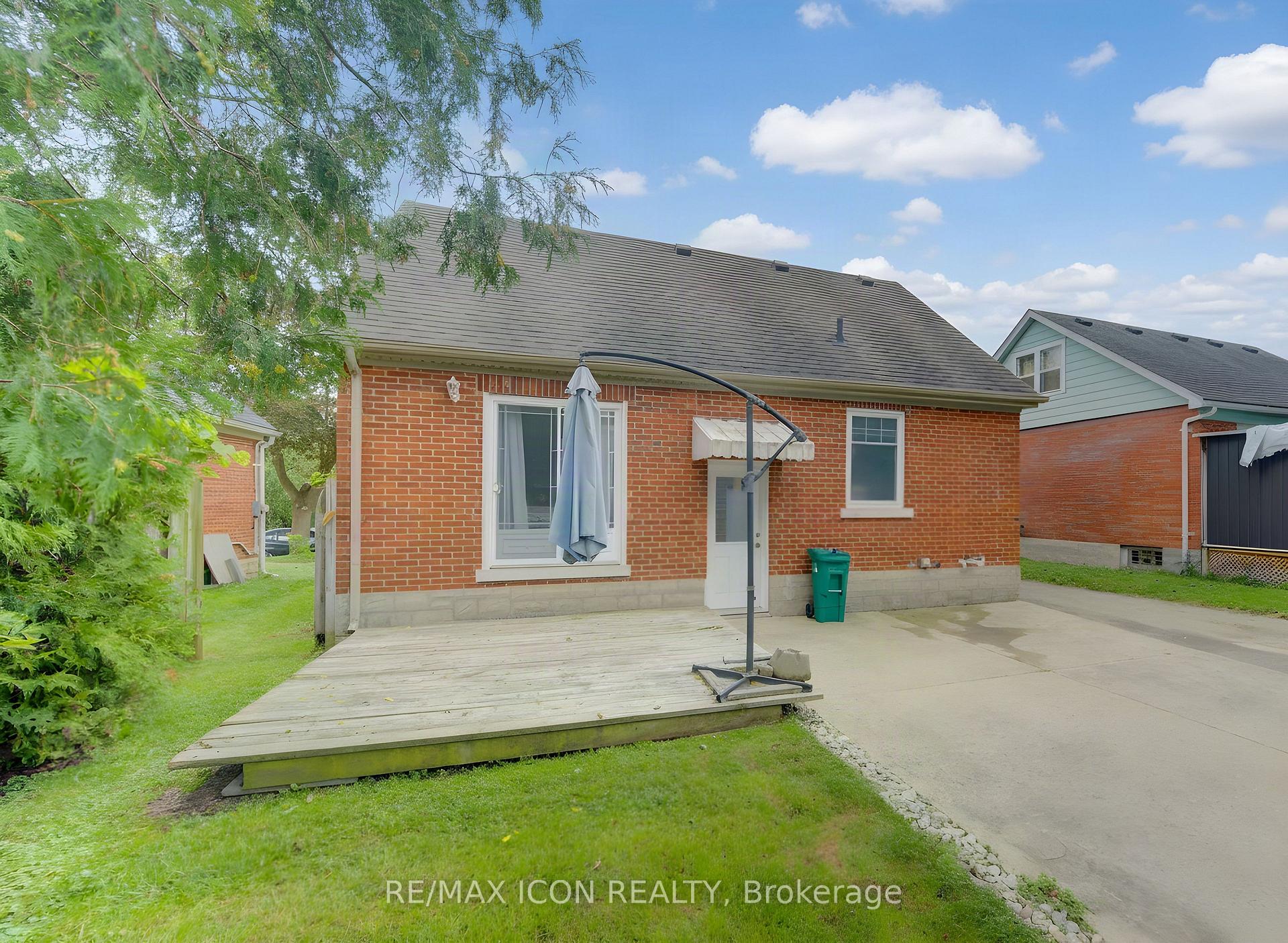 Photo 40 of 104 Mausser Avenue, Kitchener, Southdale — HOMEH