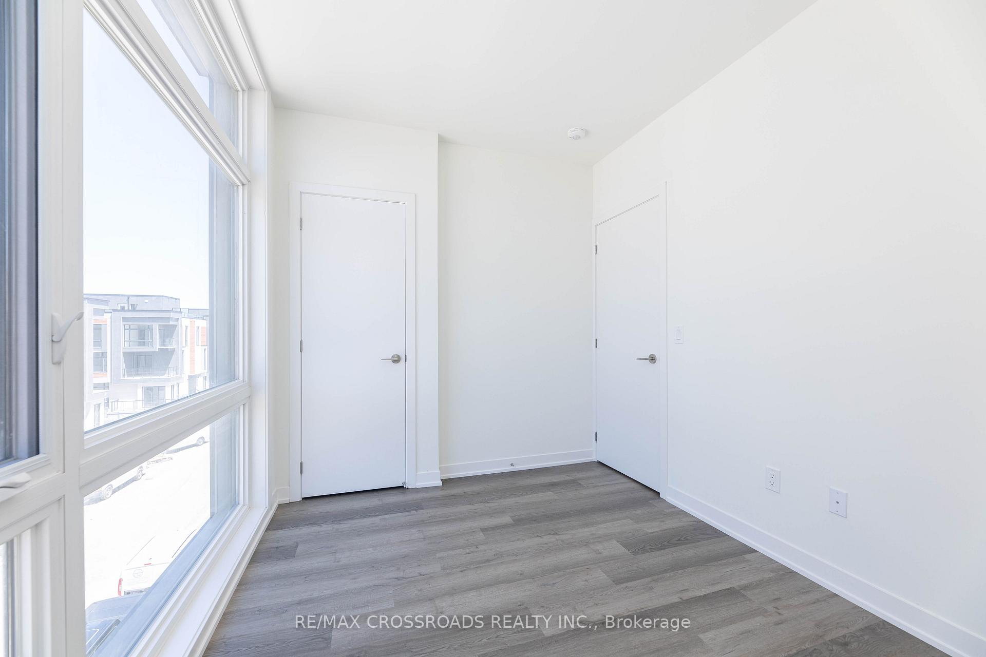 Photo 19 of Unit 1503, 11 David Eyer Road, Richmond Hill, Rural Richmond Hill — HOMEH