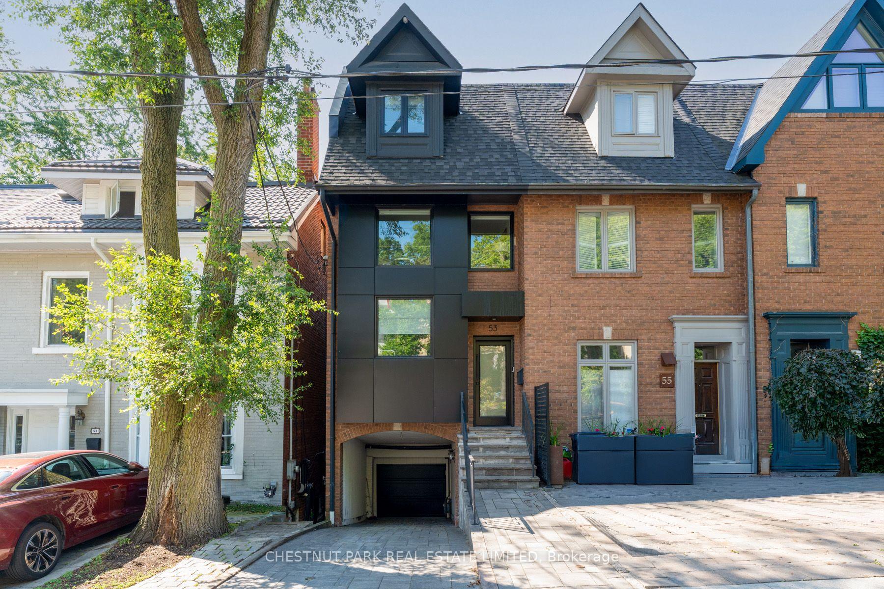 Front of 53 Woodlawn Avenue W