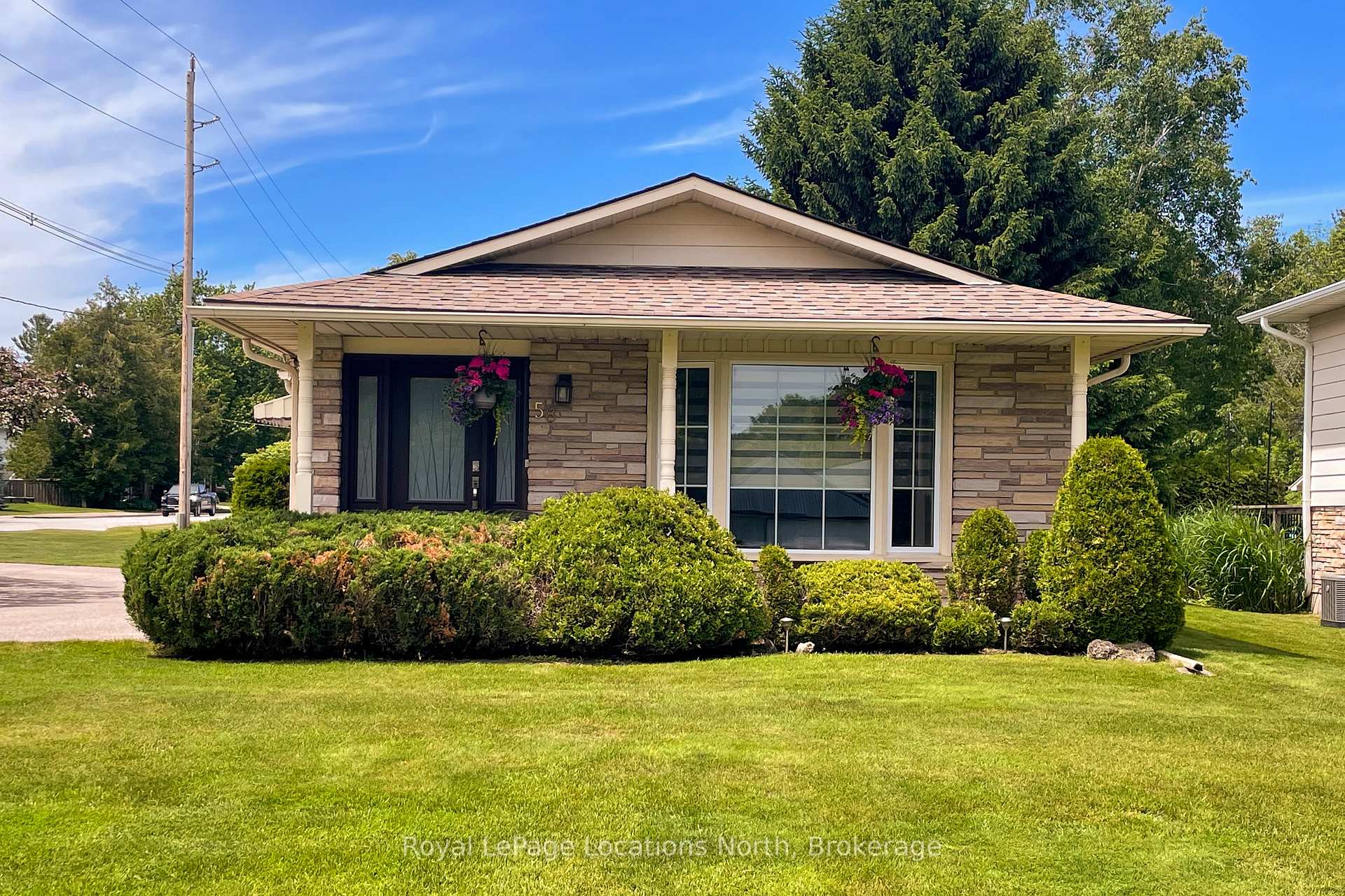 Photo 2 of 58 Union Street, Meaford — HOMEH