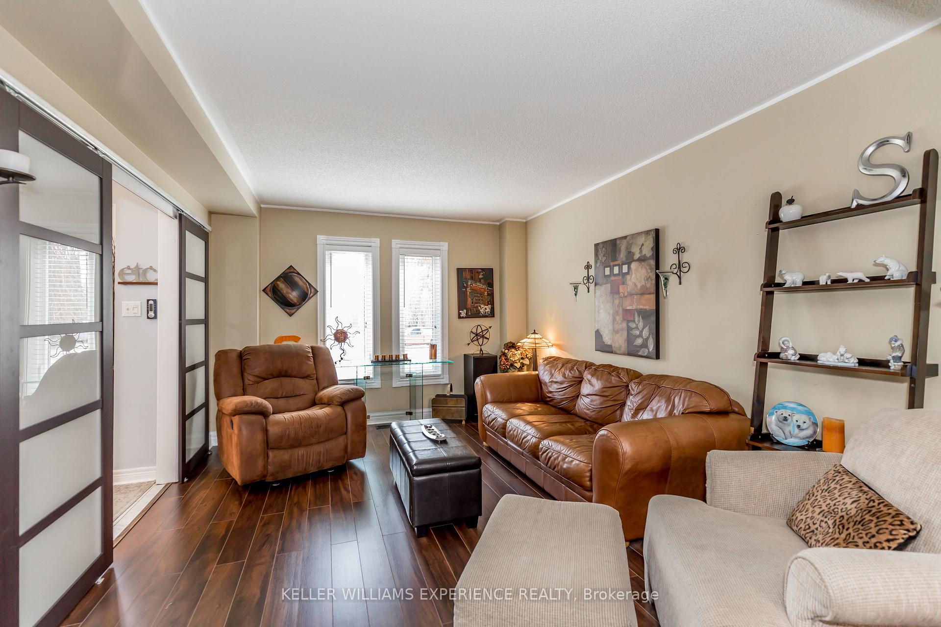 Photo 6 of 38 Bishop Drive, Barrie, Ardagh — HOMEH