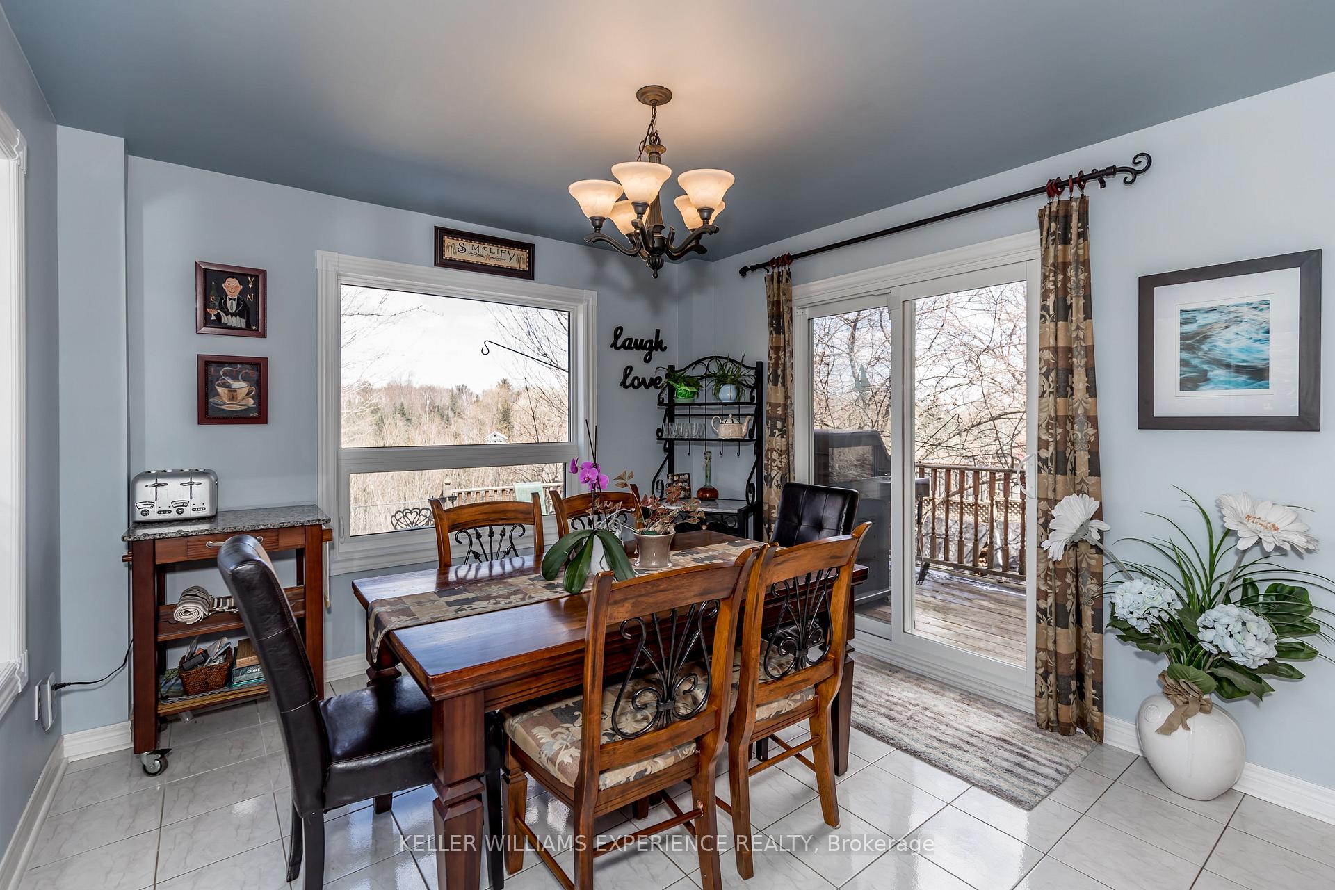 Photo 8 of 38 Bishop Drive, Barrie, Ardagh — HOMEH