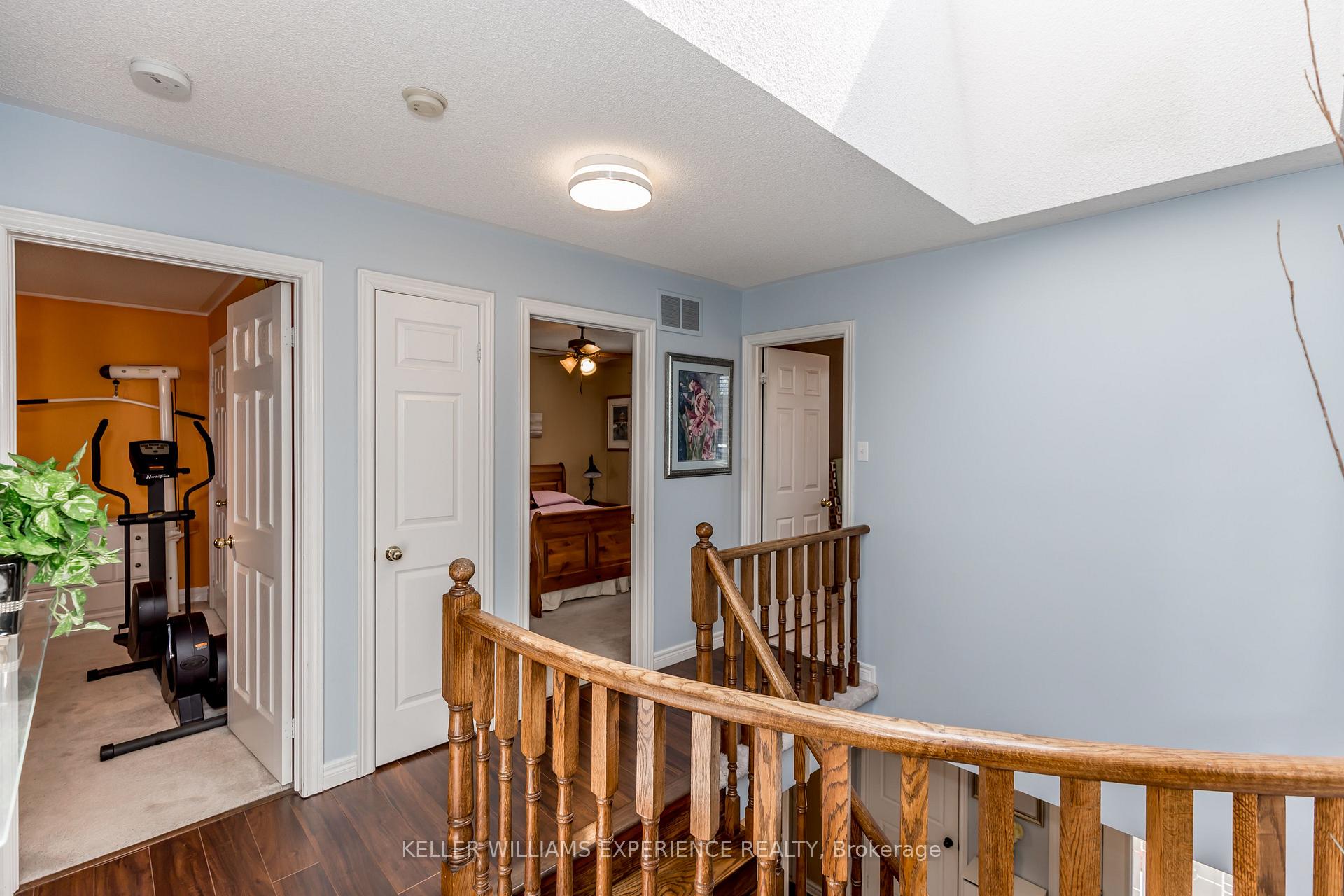 Photo 17 of 38 Bishop Drive, Barrie, Ardagh — HOMEH