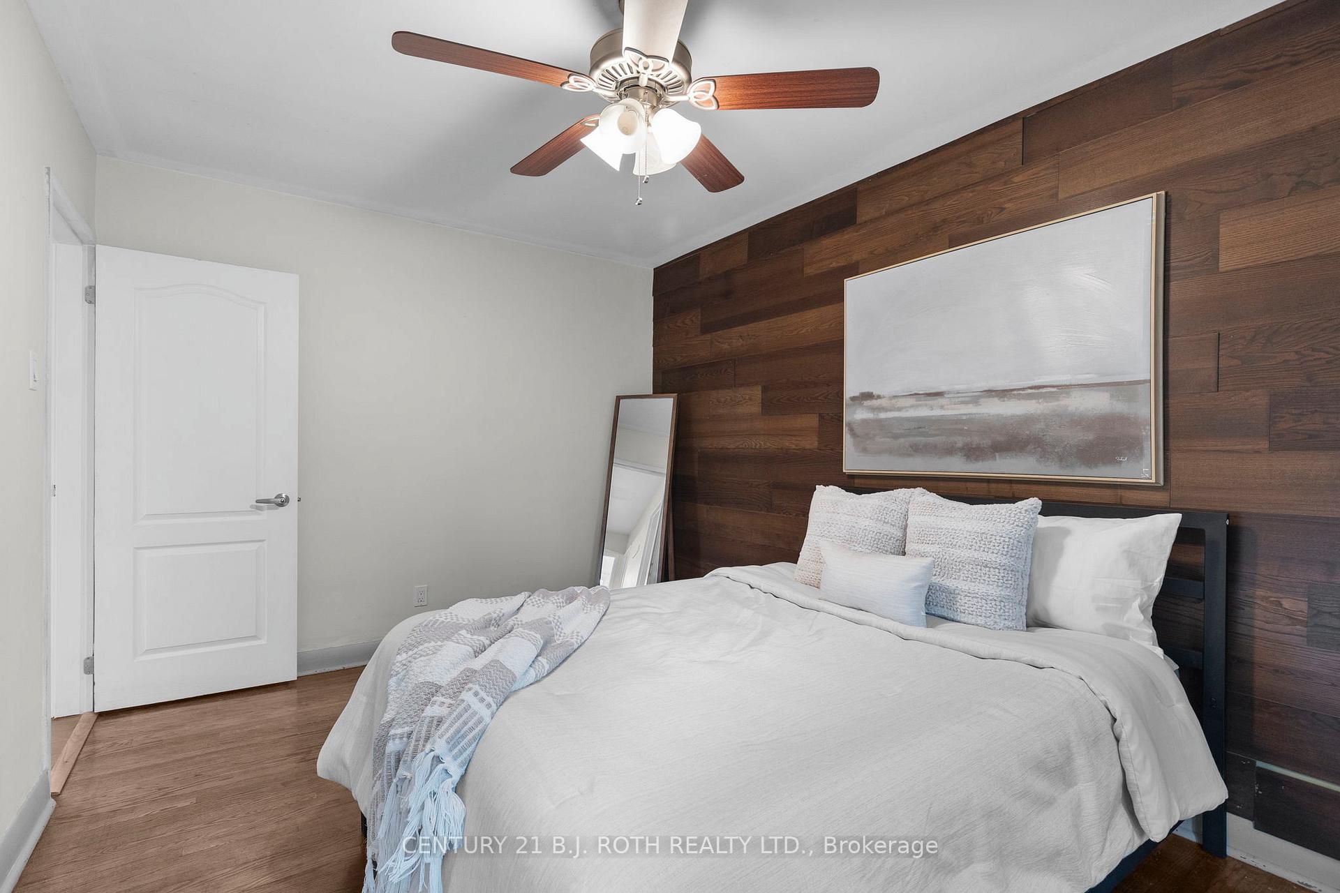 Photo 11 of Unit Main Level, 243 Wellington Street E, Barrie, City Centre — HOMEH
