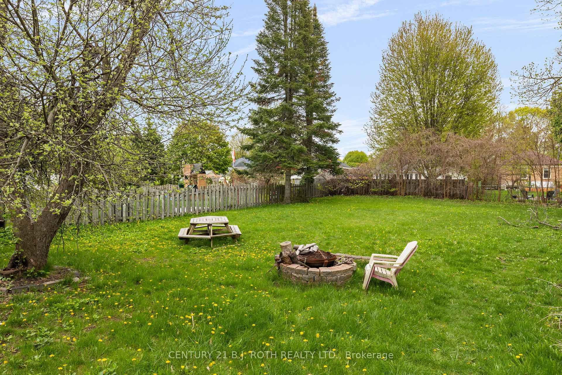 Photo 19 of Unit Main Level, 243 Wellington Street E, Barrie, City Centre — HOMEH