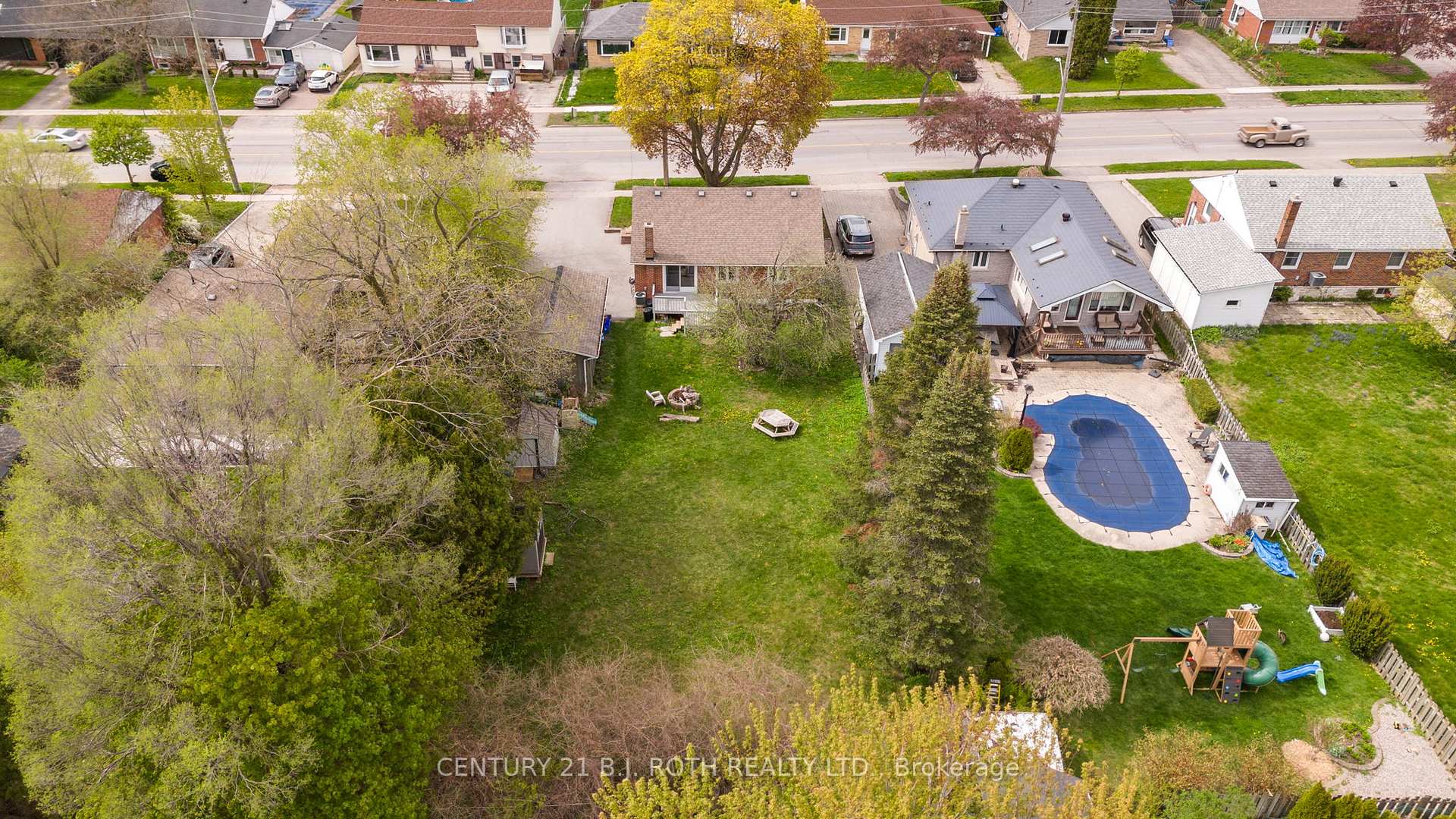 Photo 22 of Unit Main Level, 243 Wellington Street E, Barrie, City Centre — HOMEH