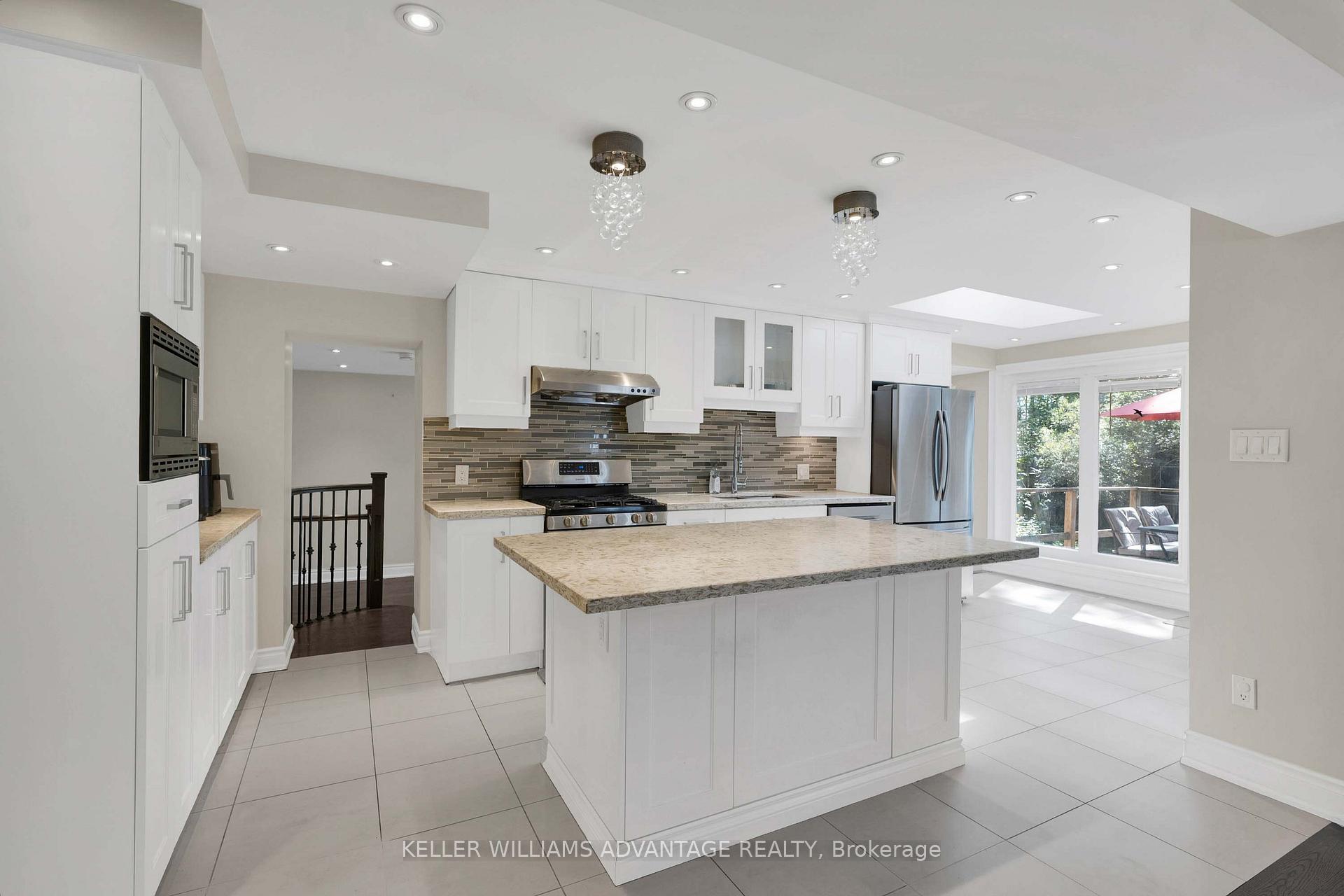 Photo 9 of 108 Roseview Avenue, Richmond Hill, Crosby — HOMEH