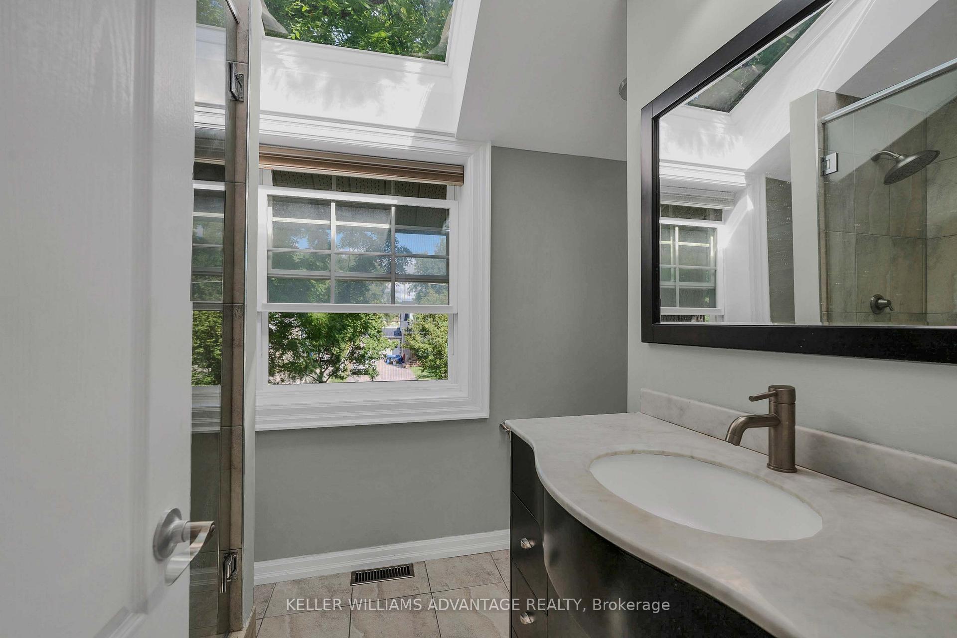 Photo 32 of 108 Roseview Avenue, Richmond Hill, Crosby — HOMEH
