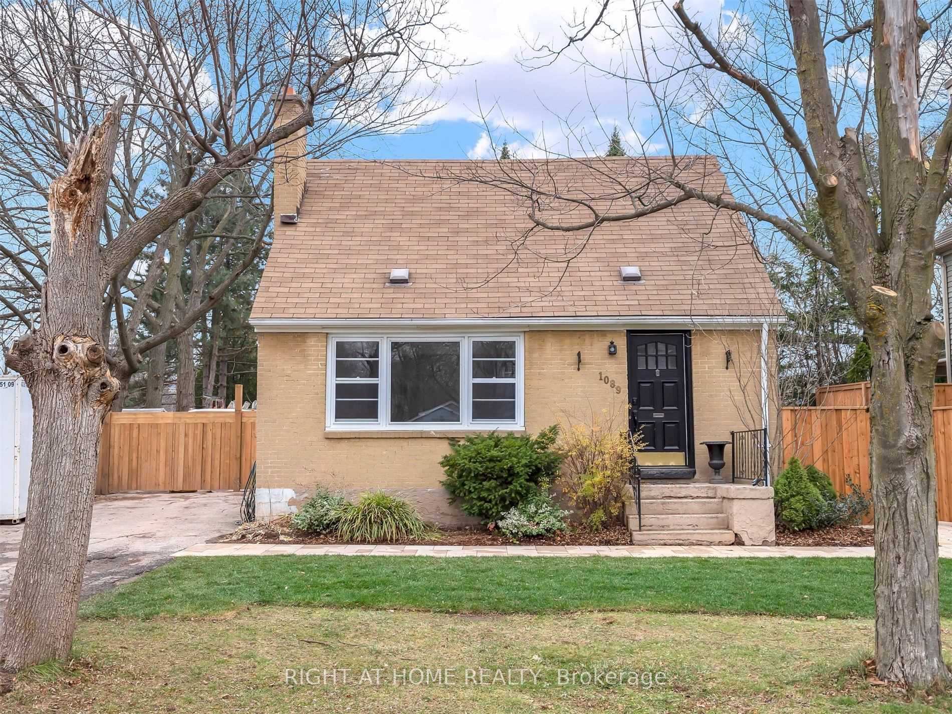 Photo 1 of 1089 Truman Avenue, Oakville, College Park — HOMEH